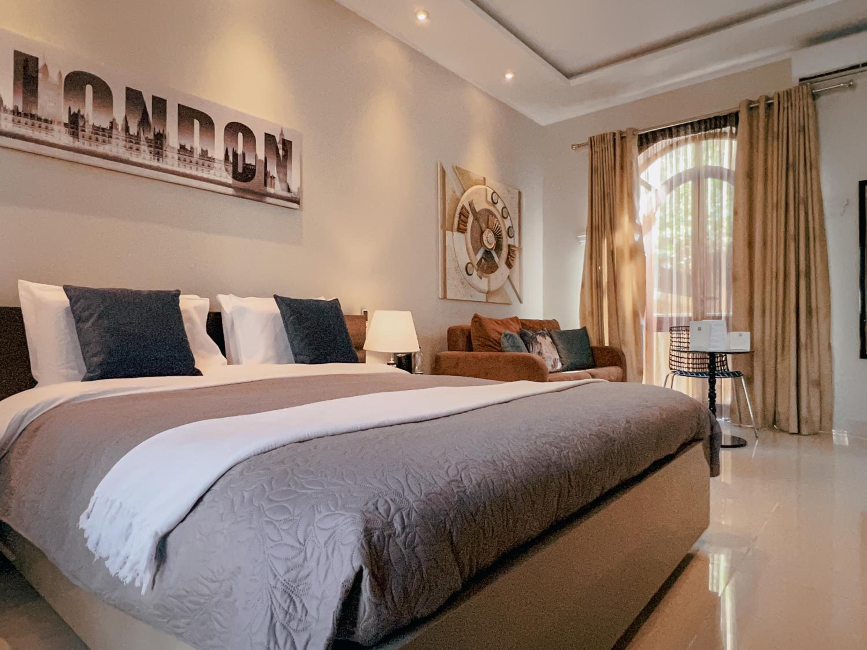 Superior Triple Room photo 3
