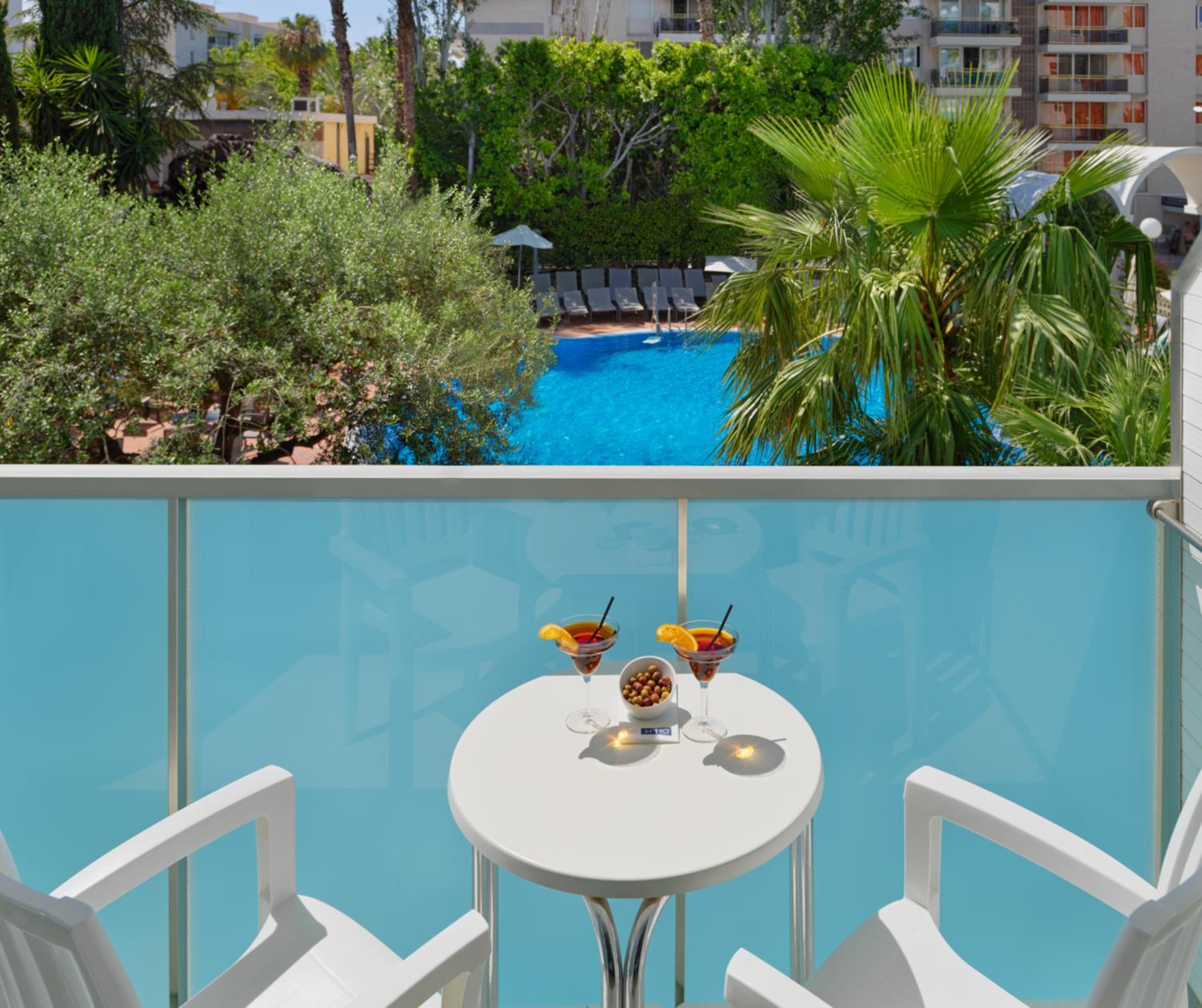 Double or Twin Room with Pool View (2 Adults) - Photo 2