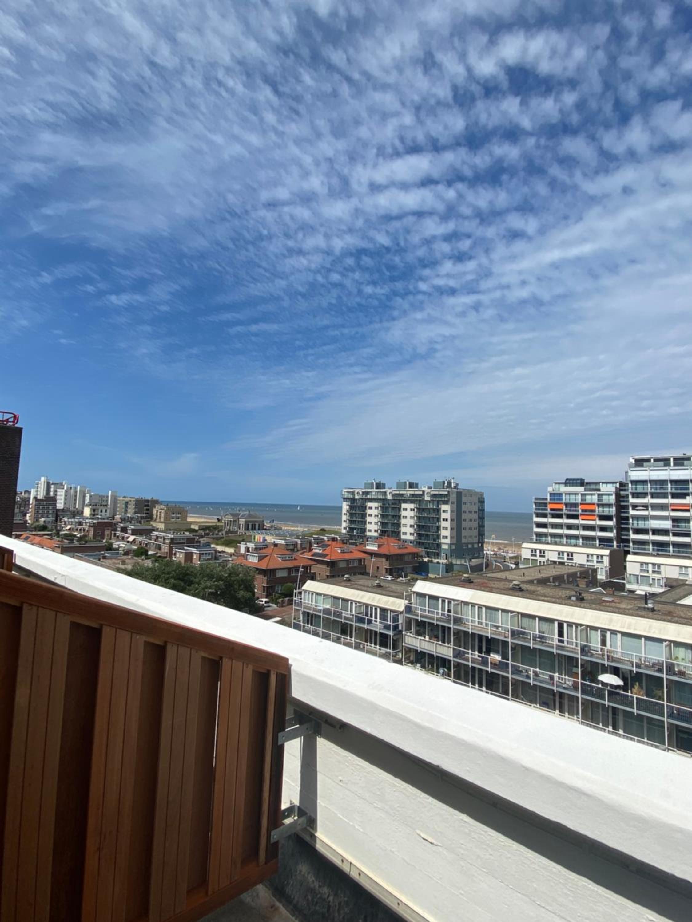 Deluxe Room with Balcony - Top Floor - Photo 14
