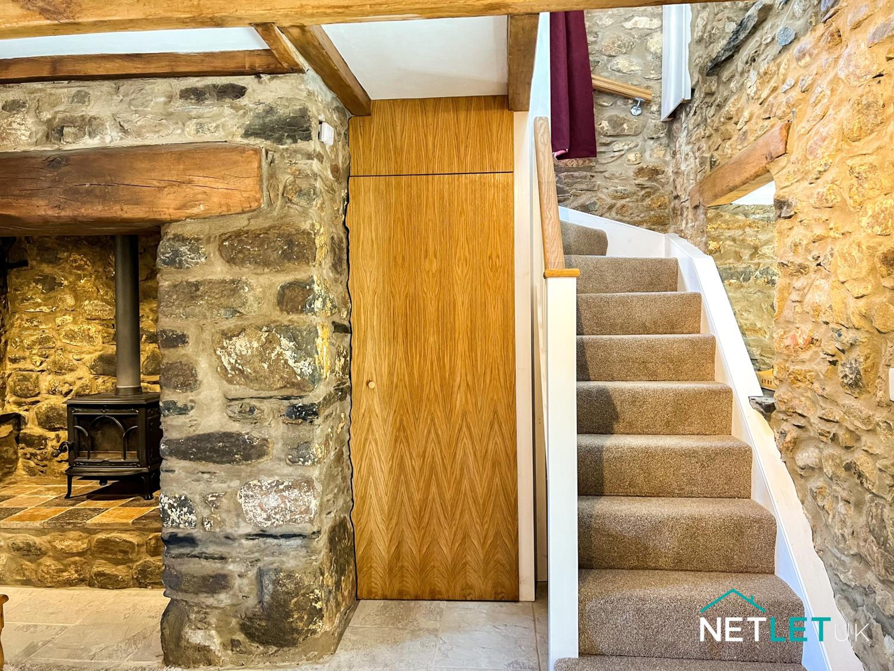 One-Bedroom House photo 3