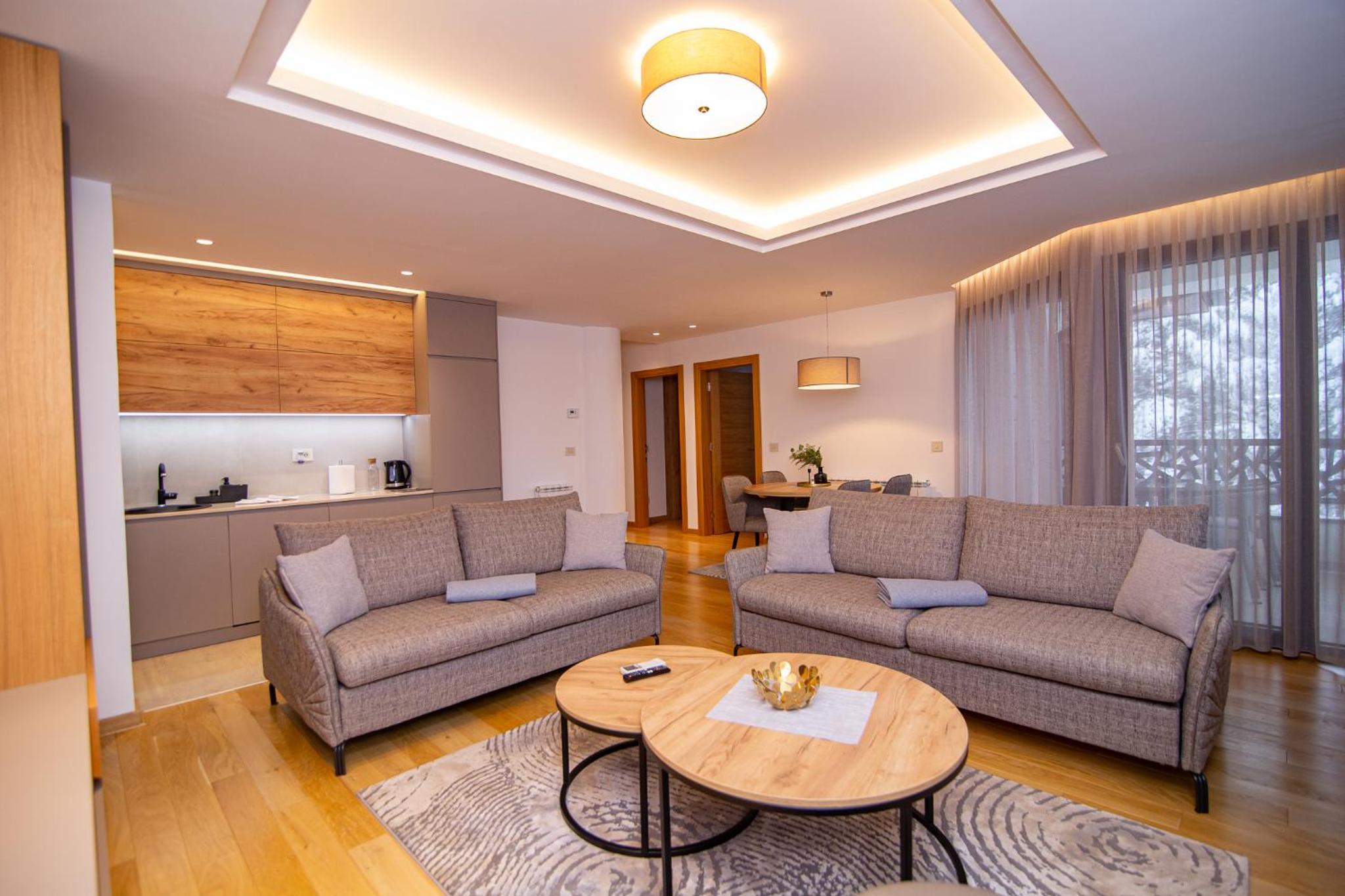Apartment with Lake View - Photo 10