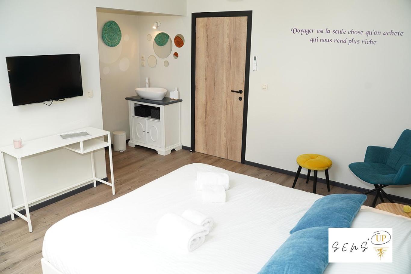 Large Double Room photo 3