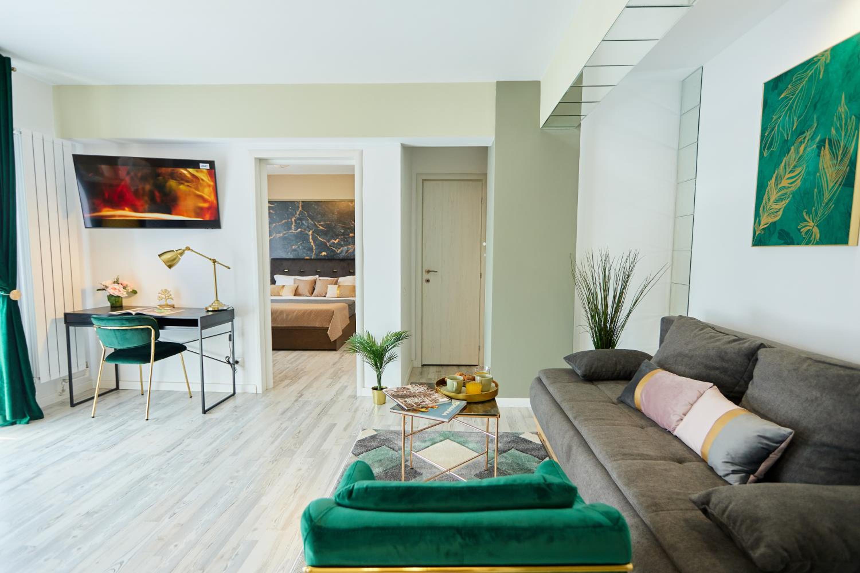 One-Bedroom Apartment