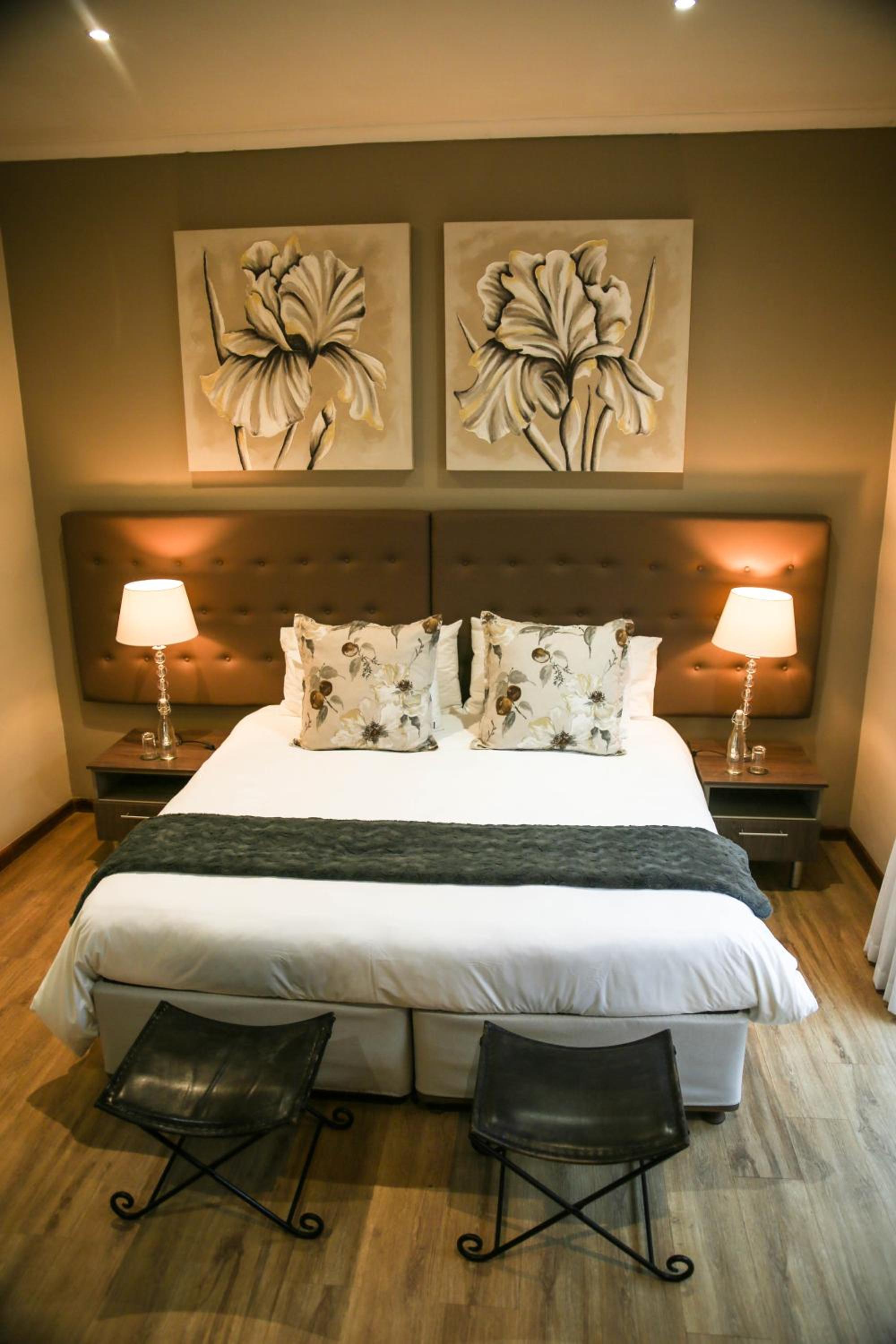 Superior King Room photo 2