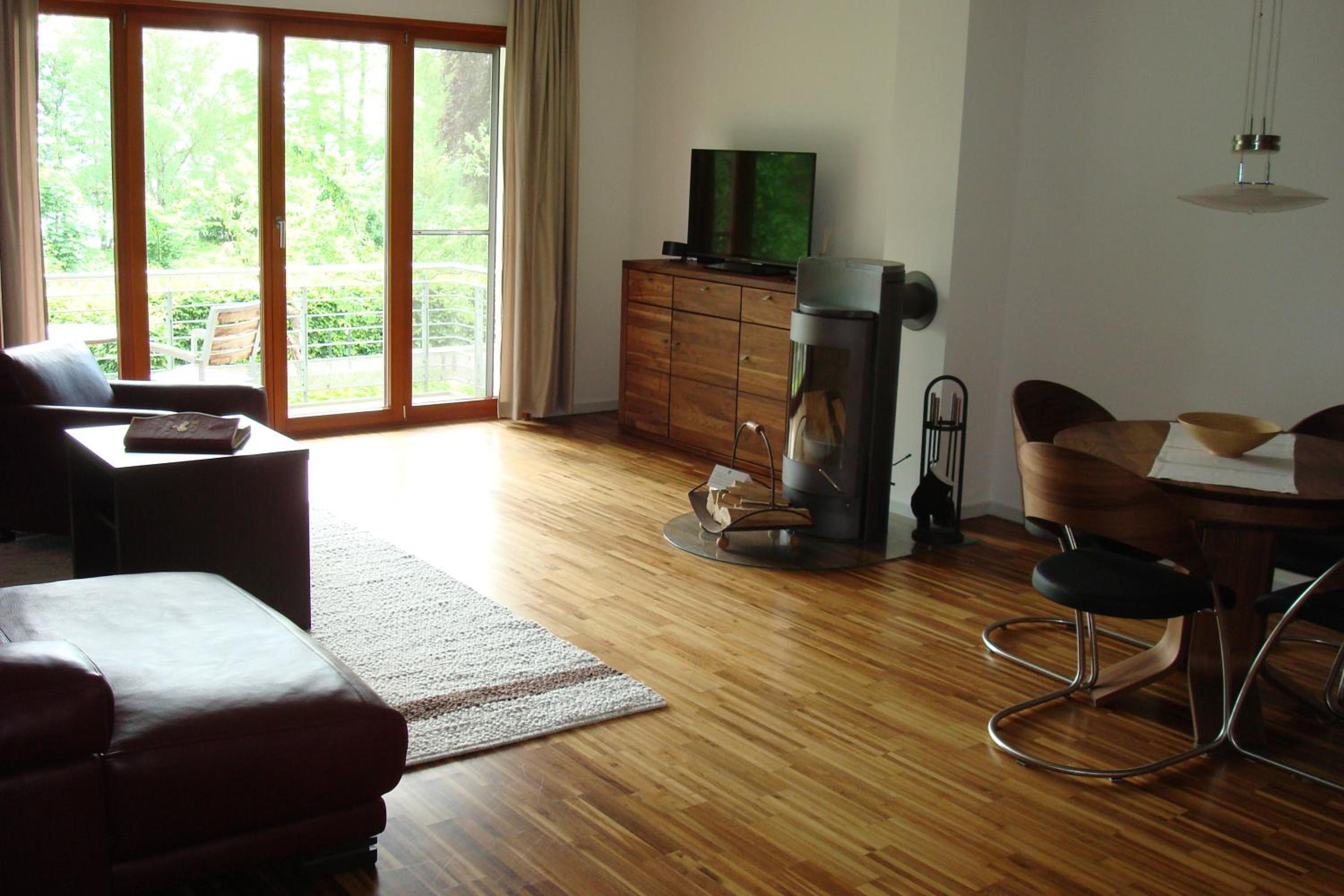 Two-Bedroom Apartment with Lake View