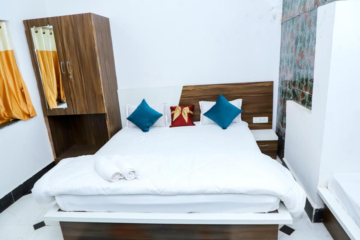 Deluxe King Room photo 1