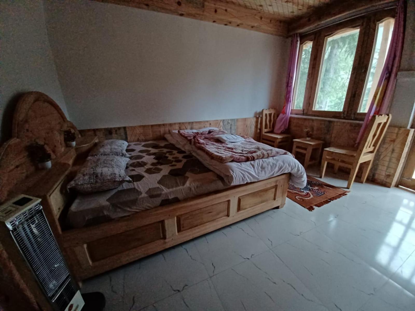 Family Room - Photo 11