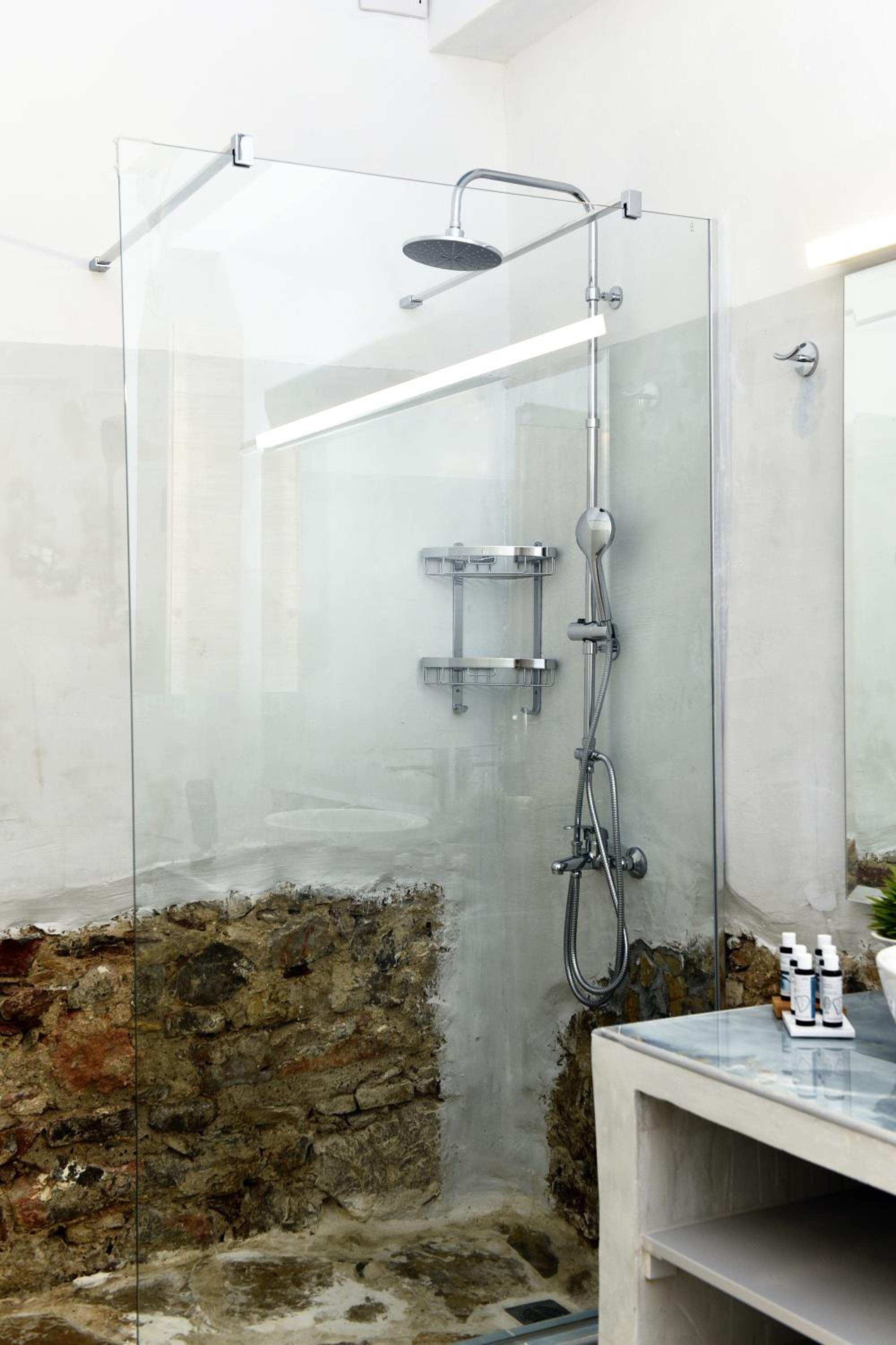 One-Bedroom Apartment - Photo 26