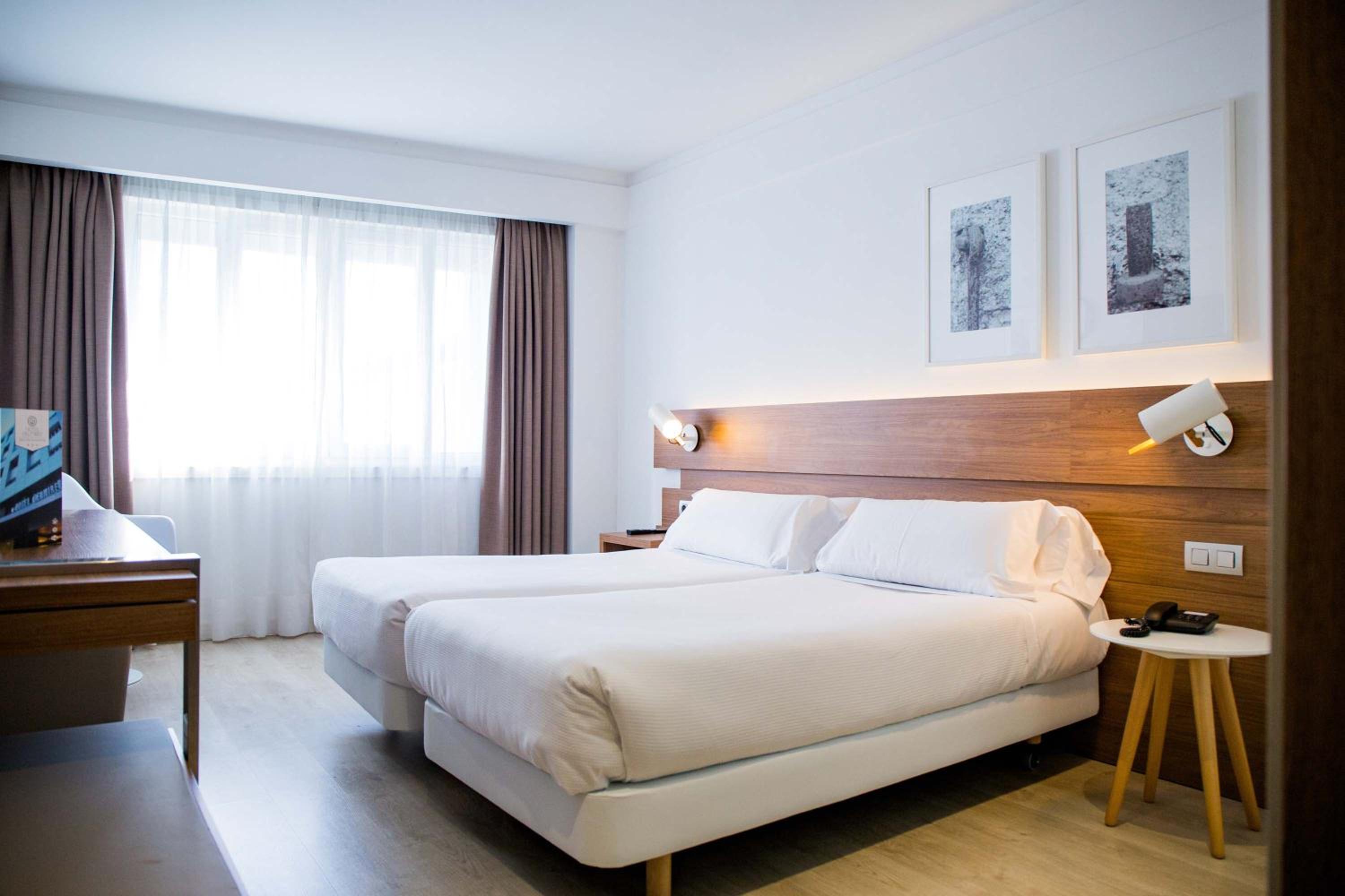 Double or Twin Room - Photo 3