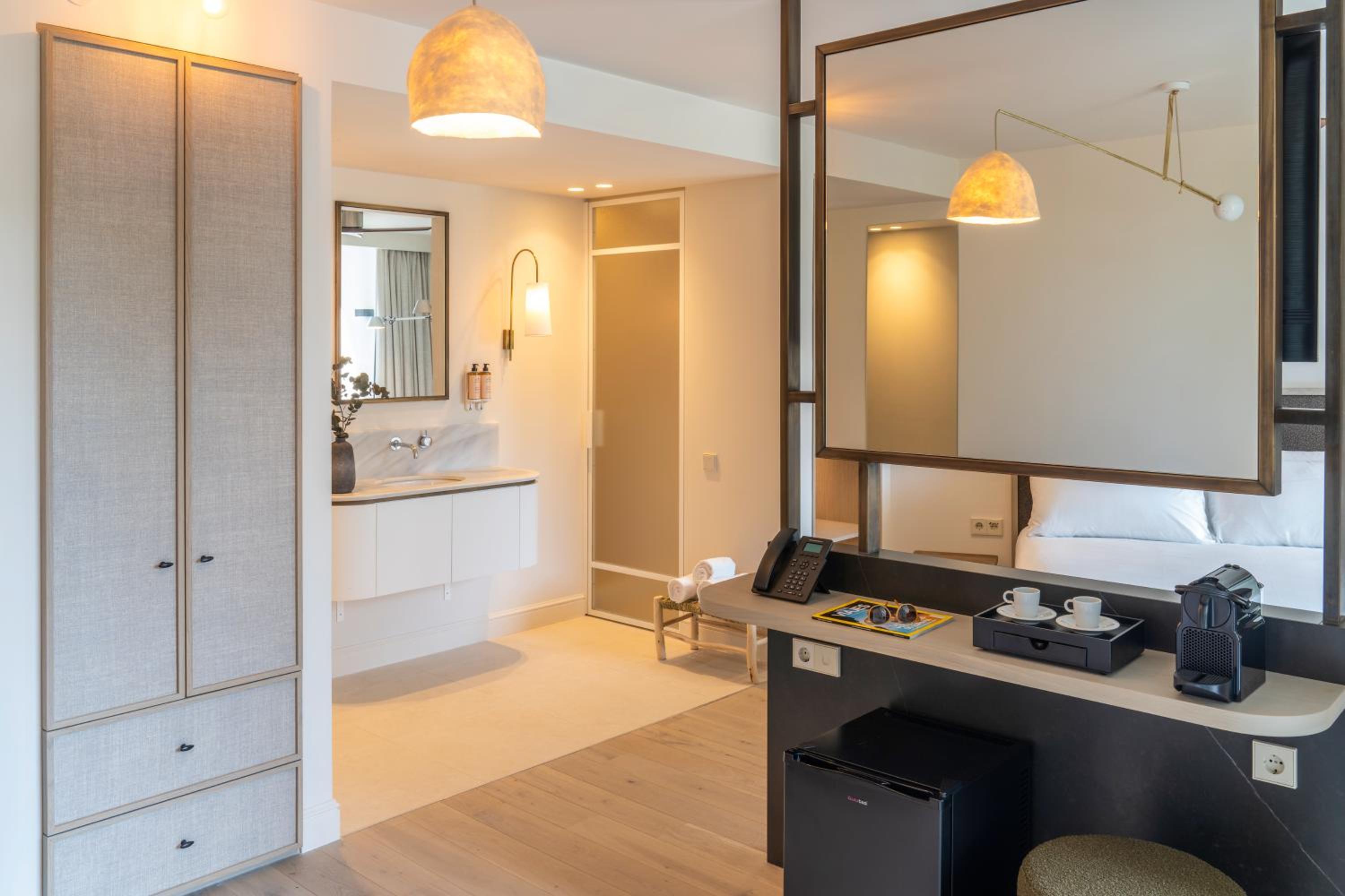 Deluxe Double Room with Terrace - Photo 7