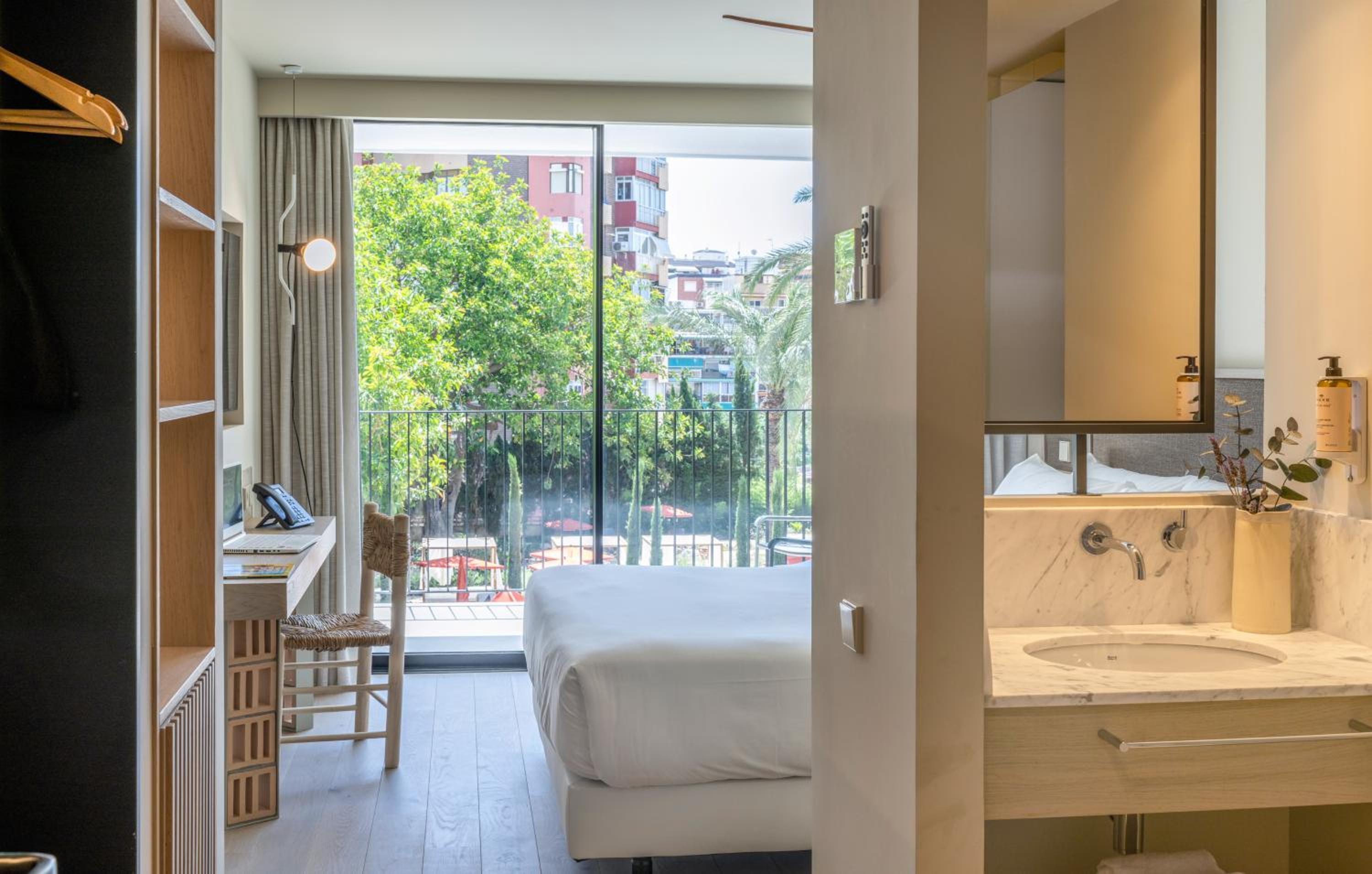 Standard Double Room with Terrace - Photo 6