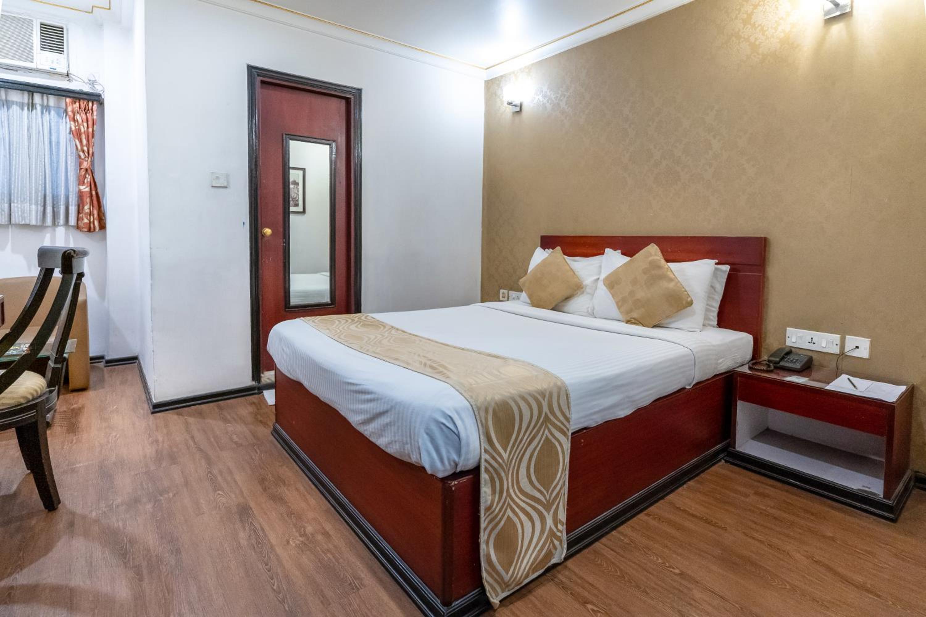 Deluxe Room - Photo 1