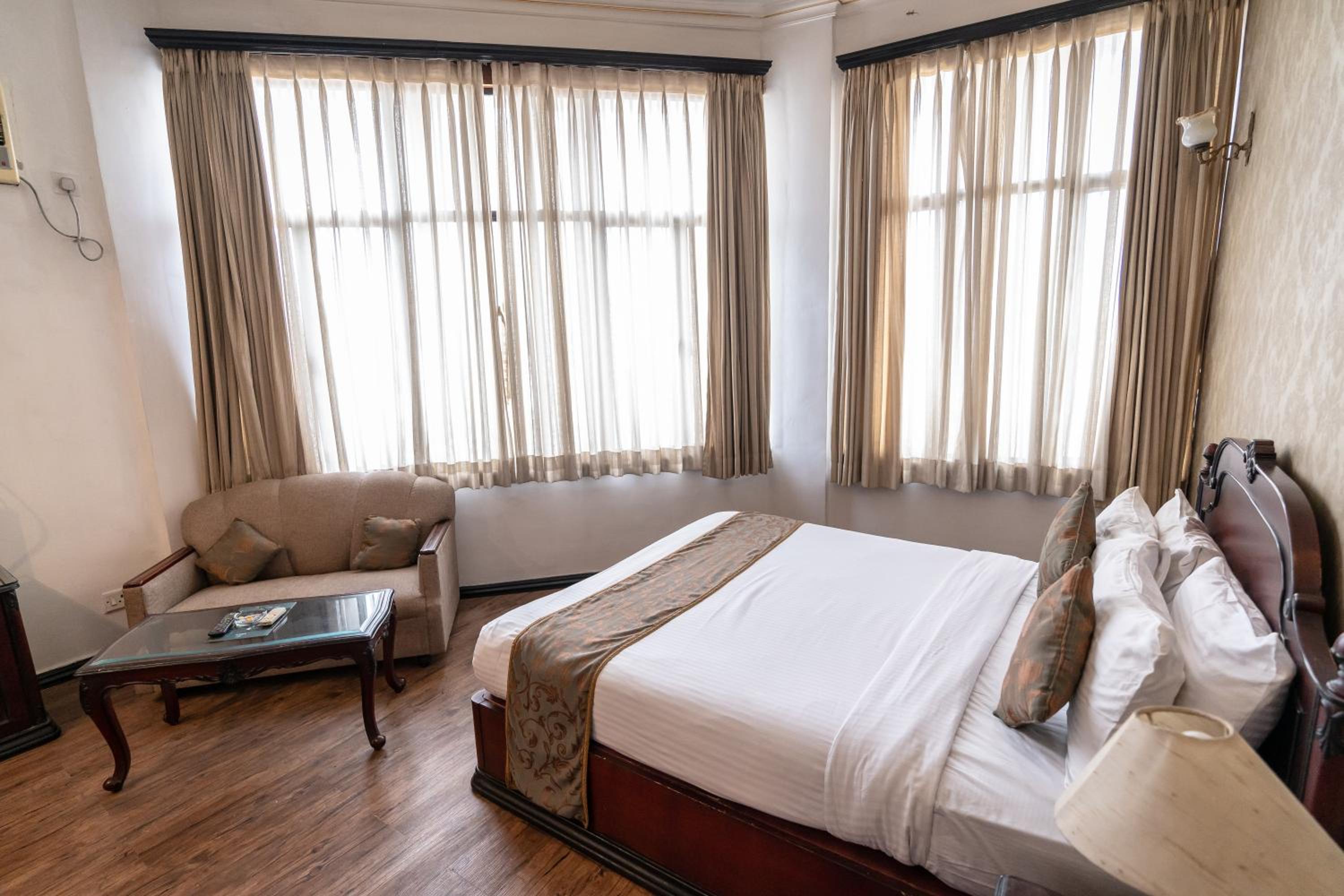 Executive Double Room - Photo 15