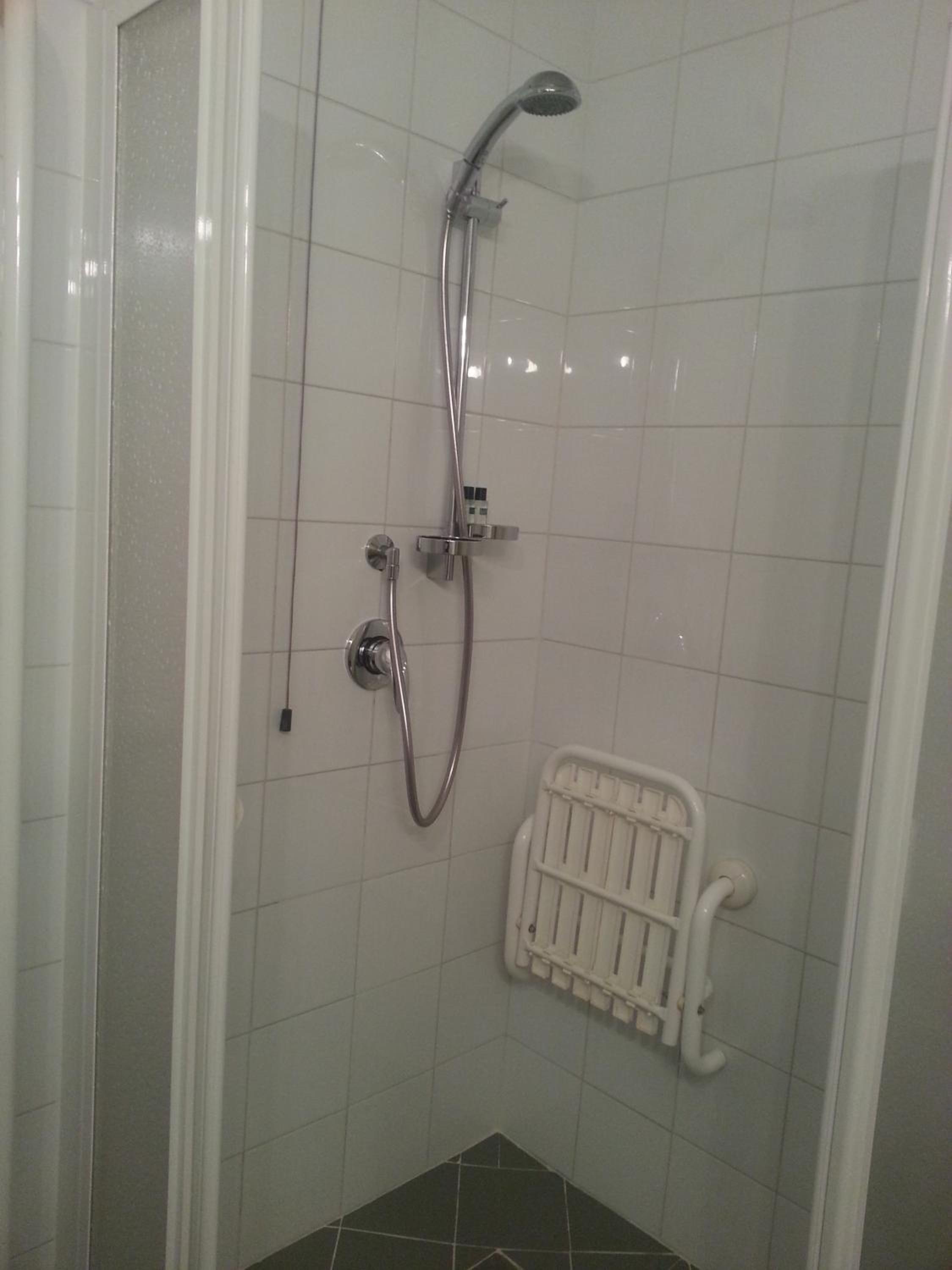 Economy Double or Twin Room photo 2