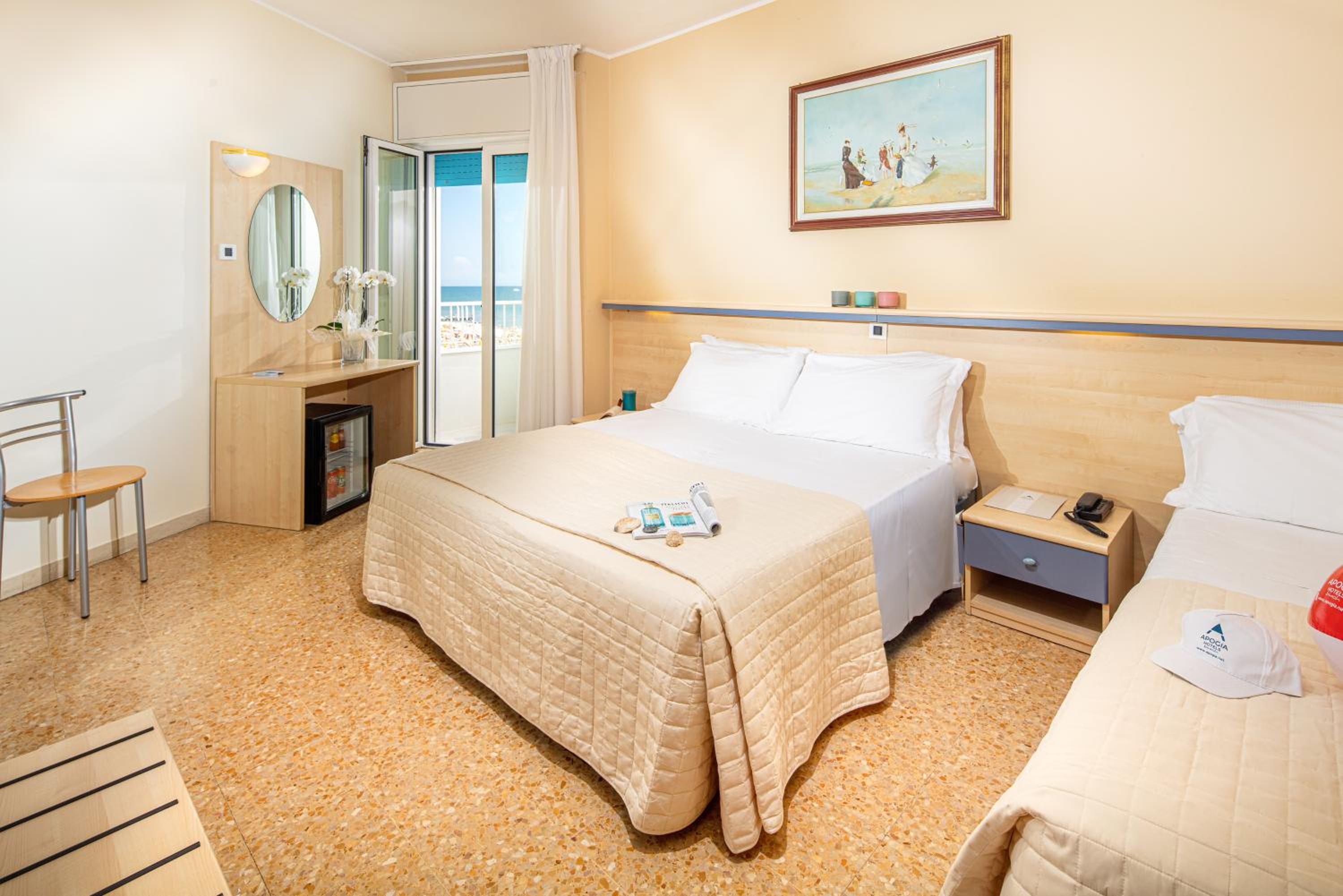 Double Room with Partial Sea View - Photo 6