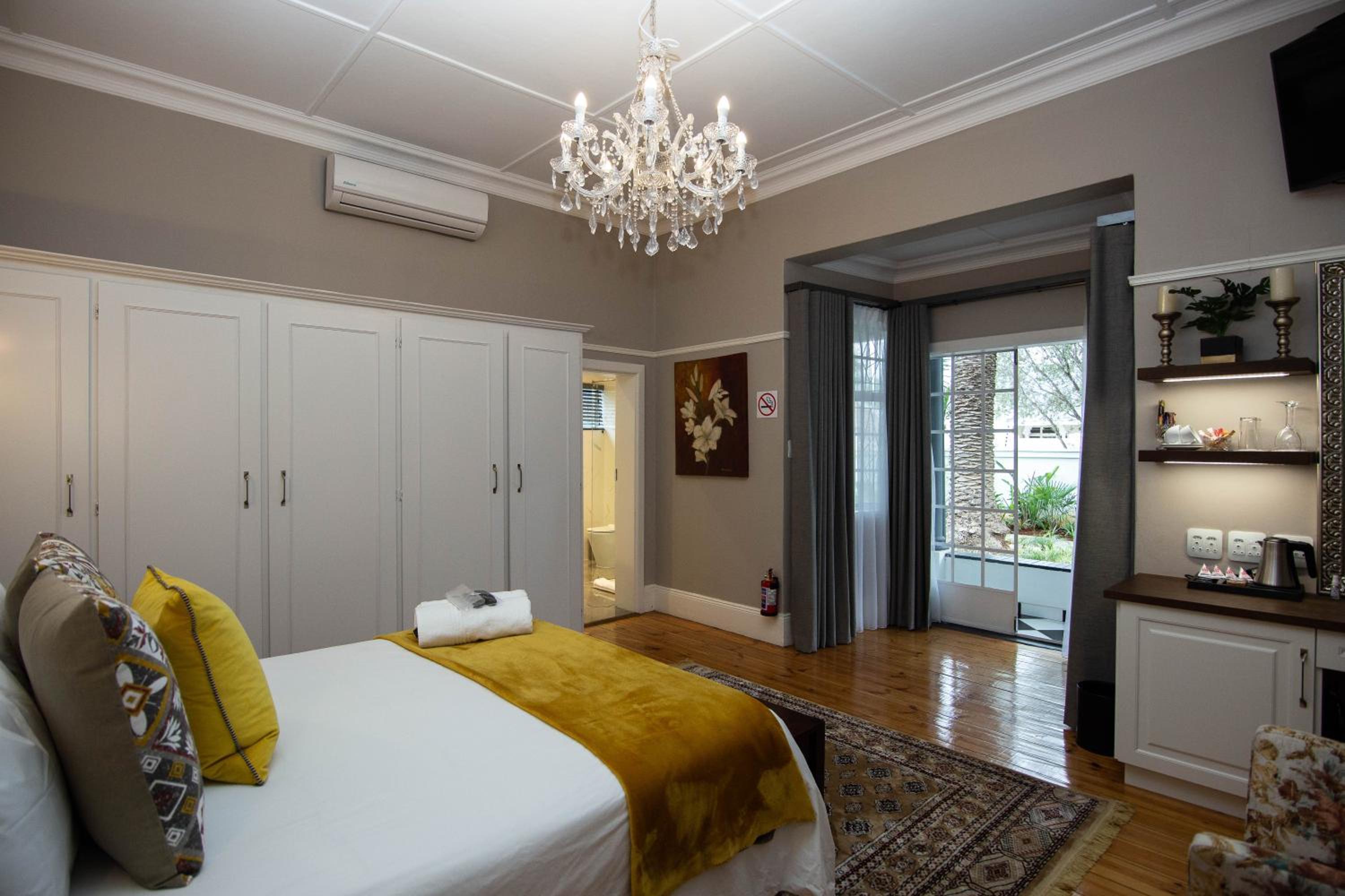 Deluxe Double Room - Photo 2