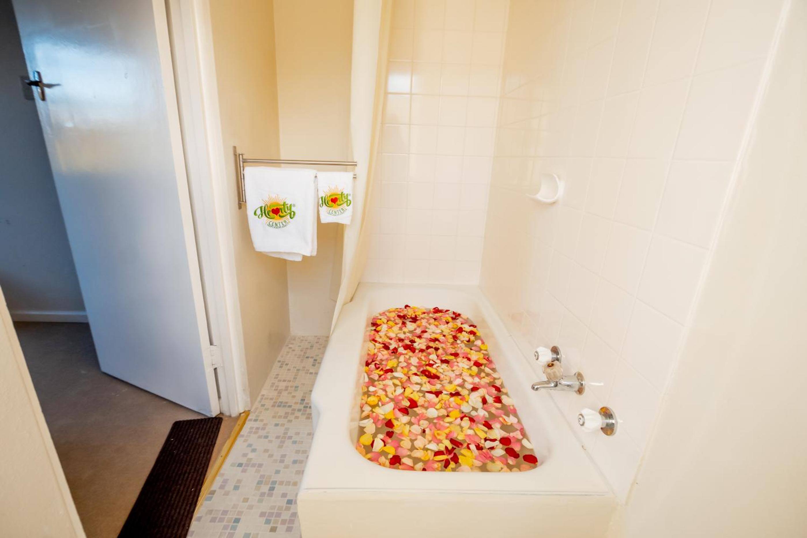 Deluxe Queen Room - Photo 3