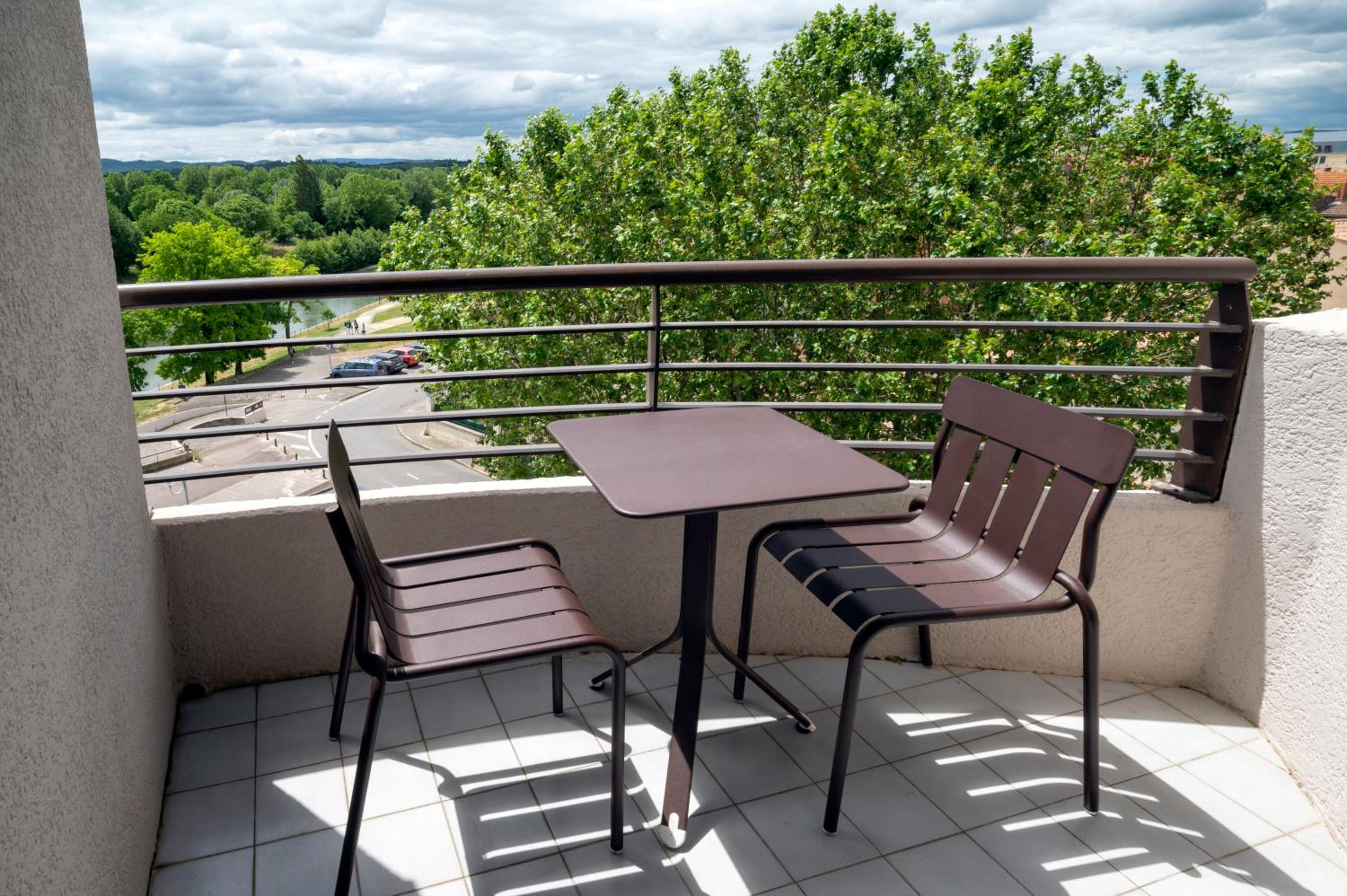 Comfort Double Room with Balcony and City View - Photo 5