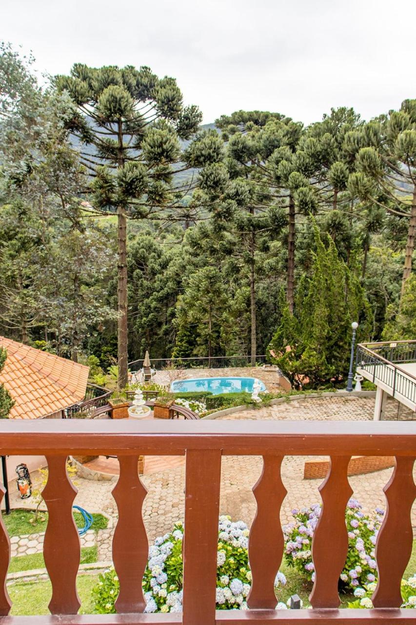 Chalé Luxo com Hidromassagem e Varanda com Vista das Montanhas photo 2
