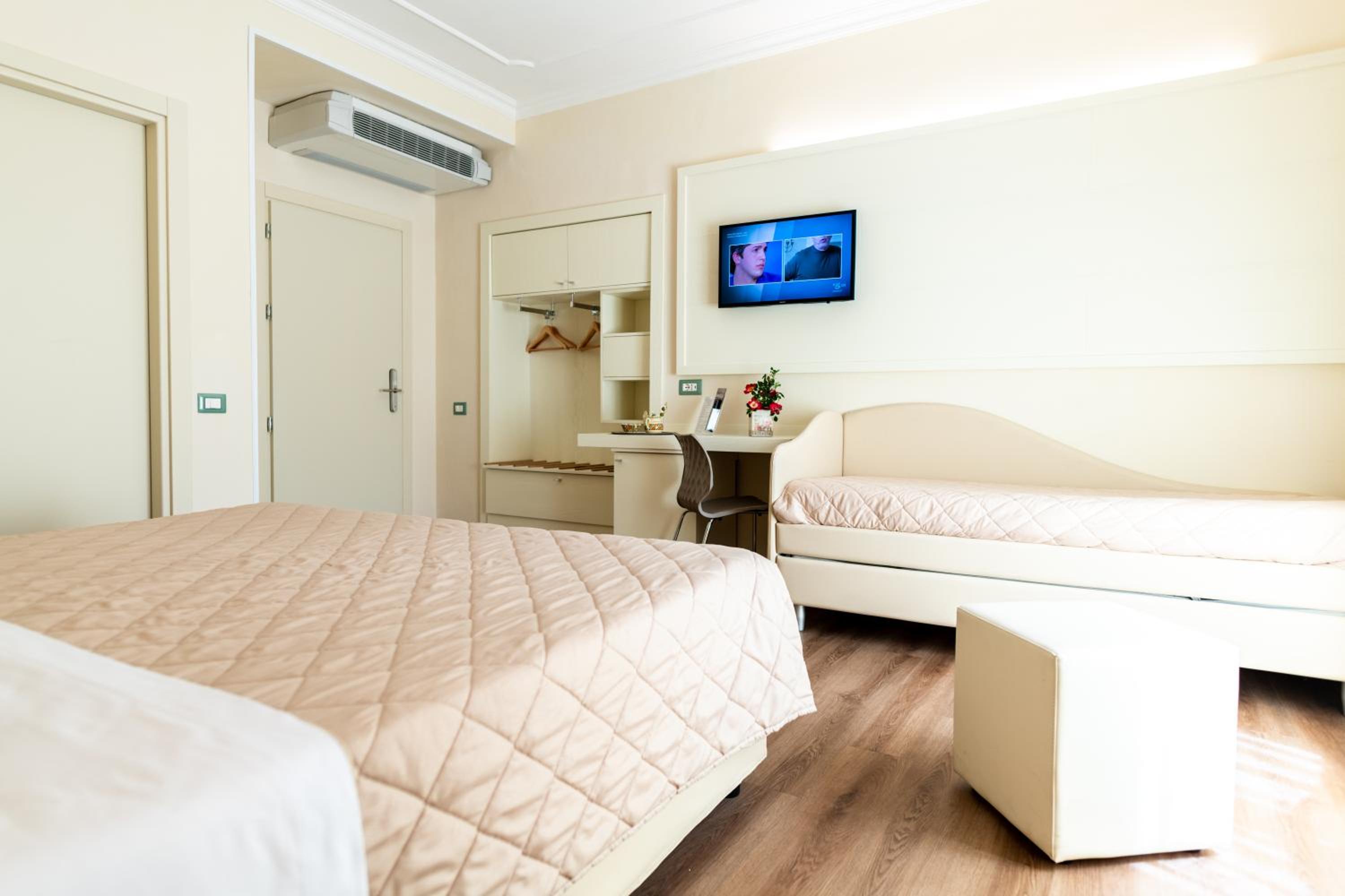 Triple Room photo 3