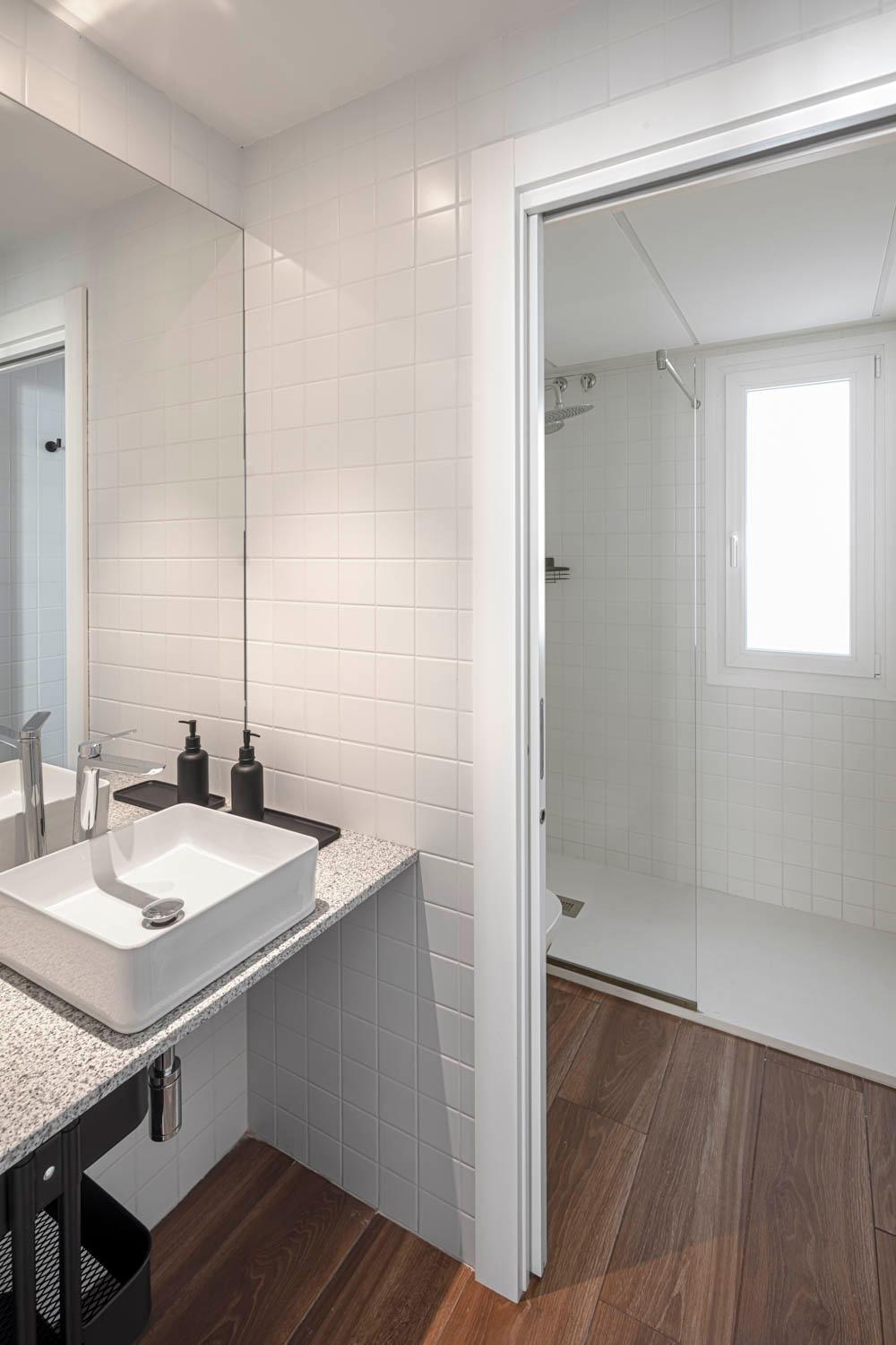 Two-Bedroom Apartment - Photo 9