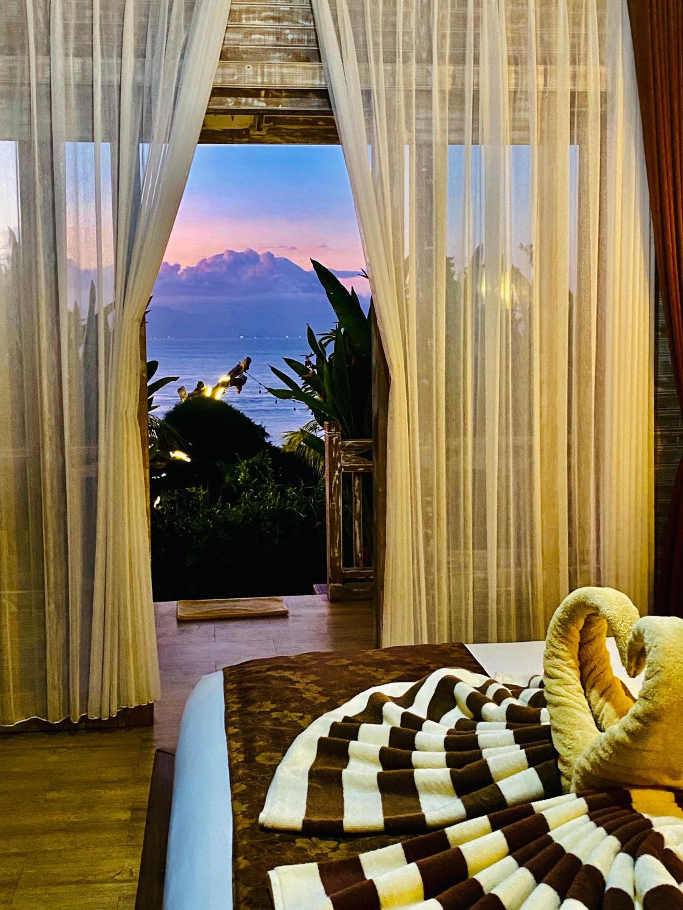 Deluxe Double Room with Sea View - Photo 11