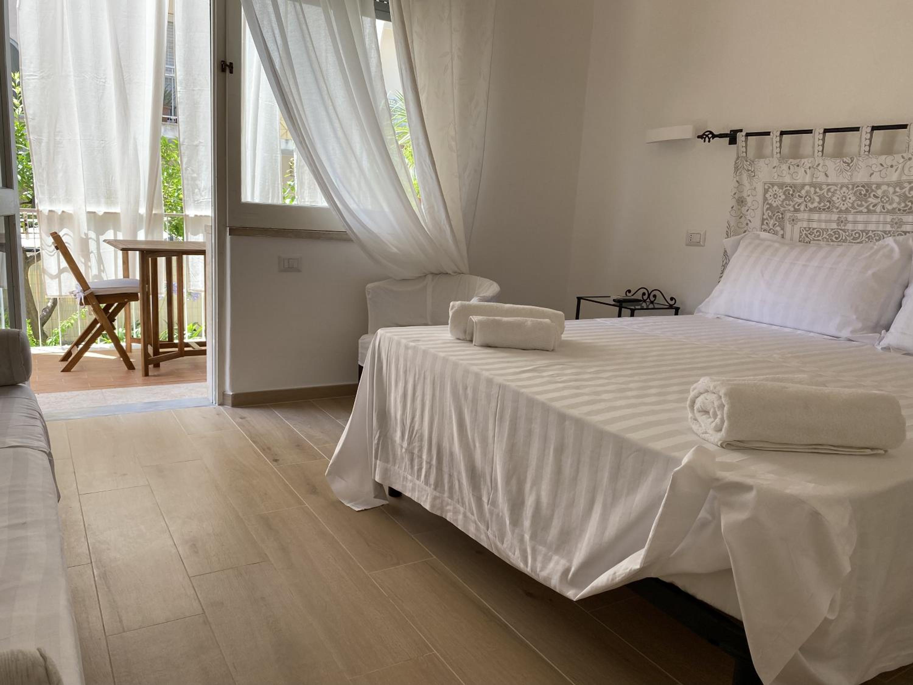 Triple Room with Terrace