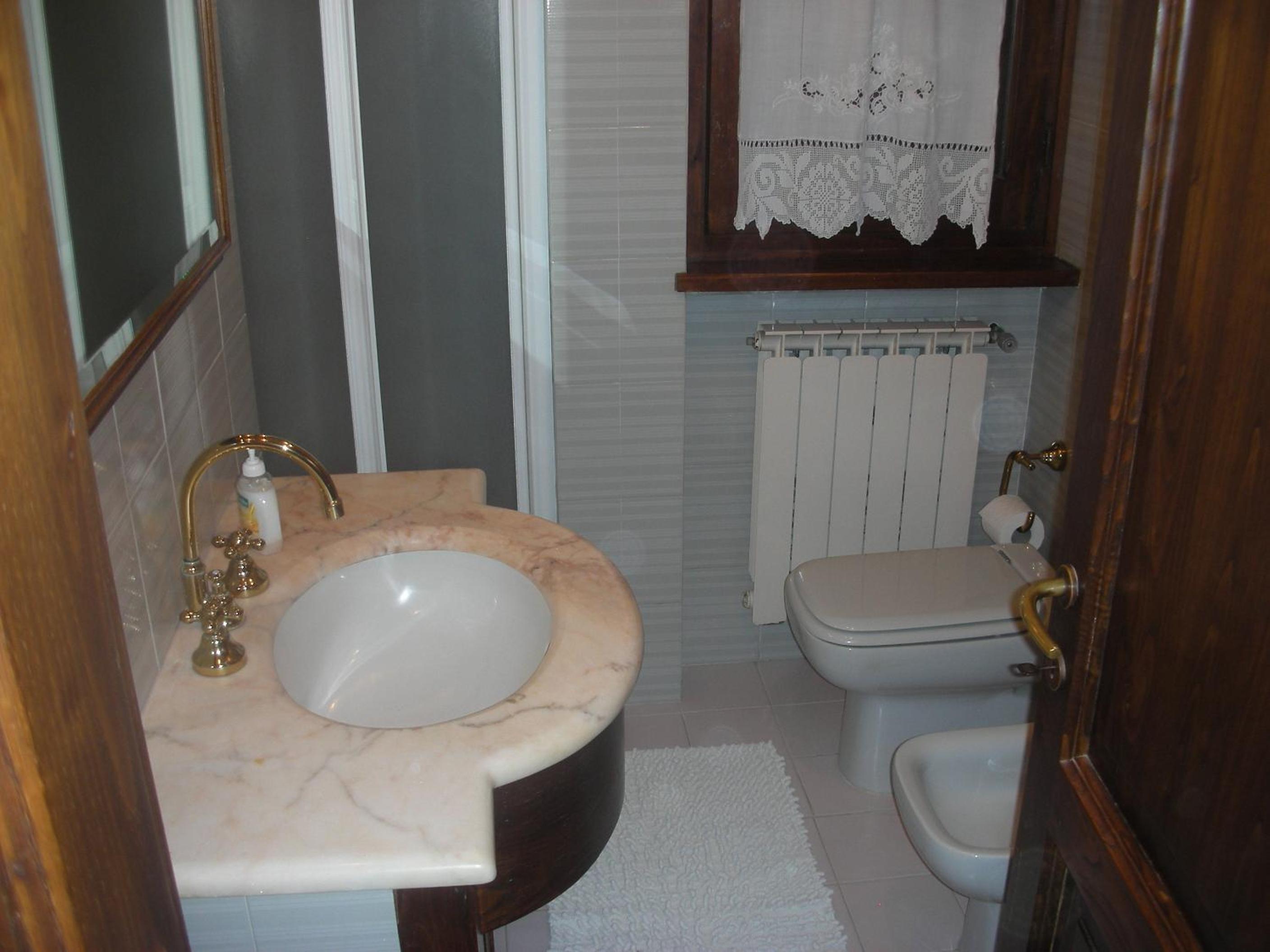 Deluxe Junior Suite - Photo 4