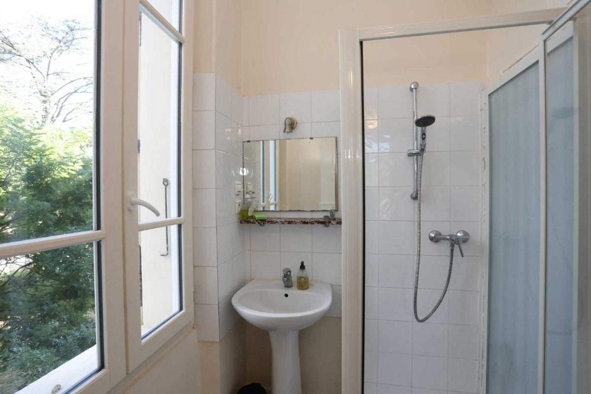 Double Room with Private Bathroom - Photo 3