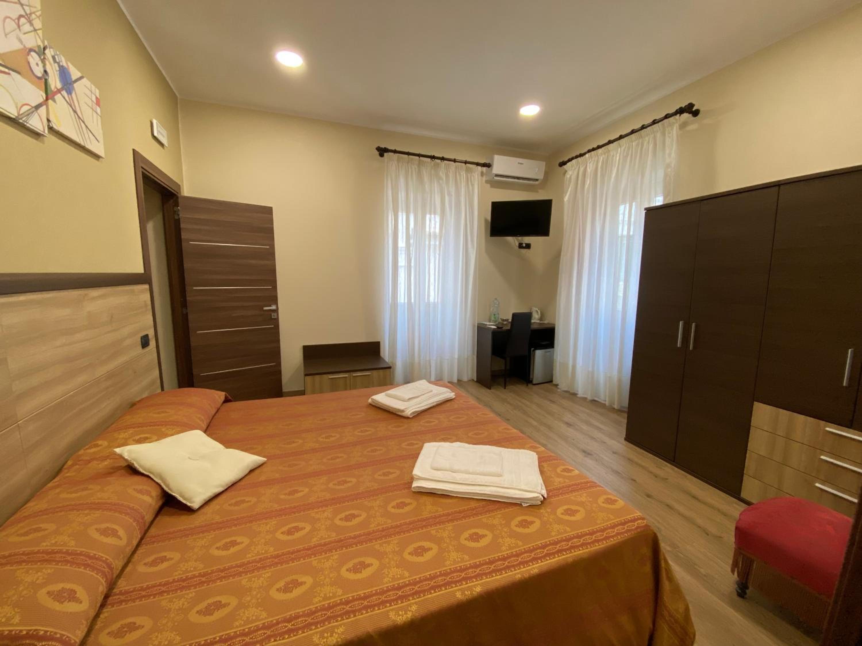 Superior King Room