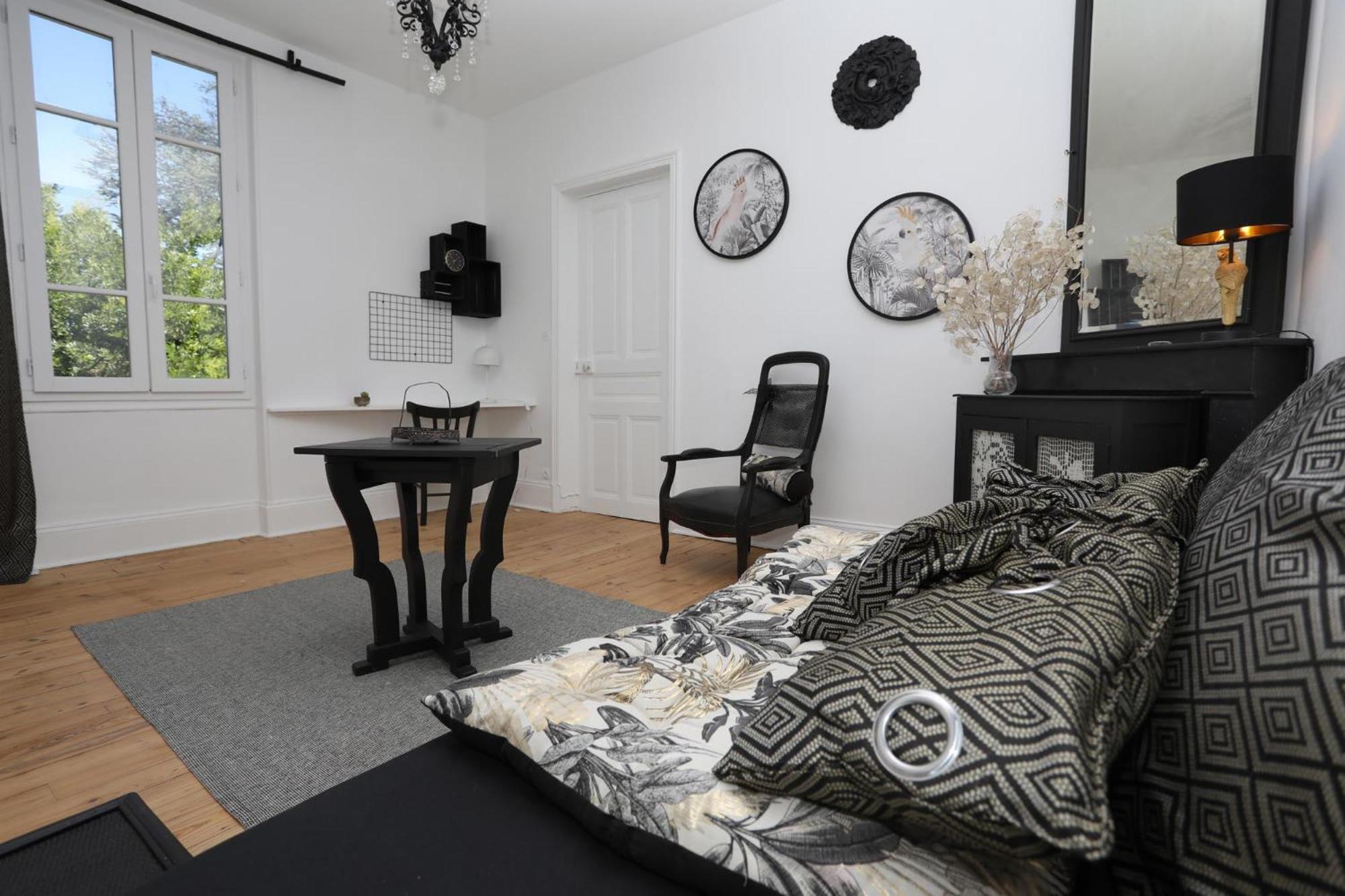 Triple Room with Garden View - Photo 7