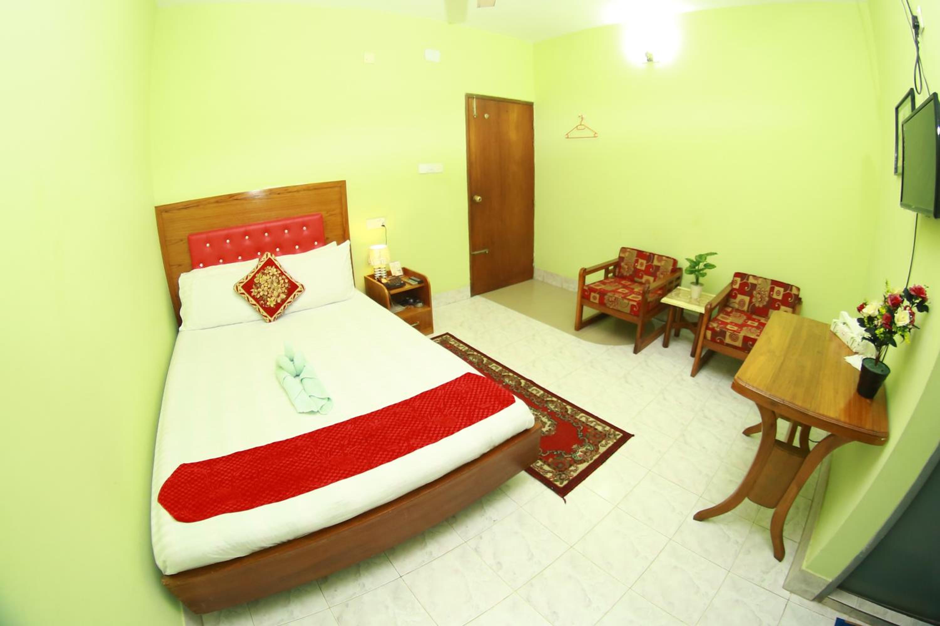 Budget Double Room photo 2