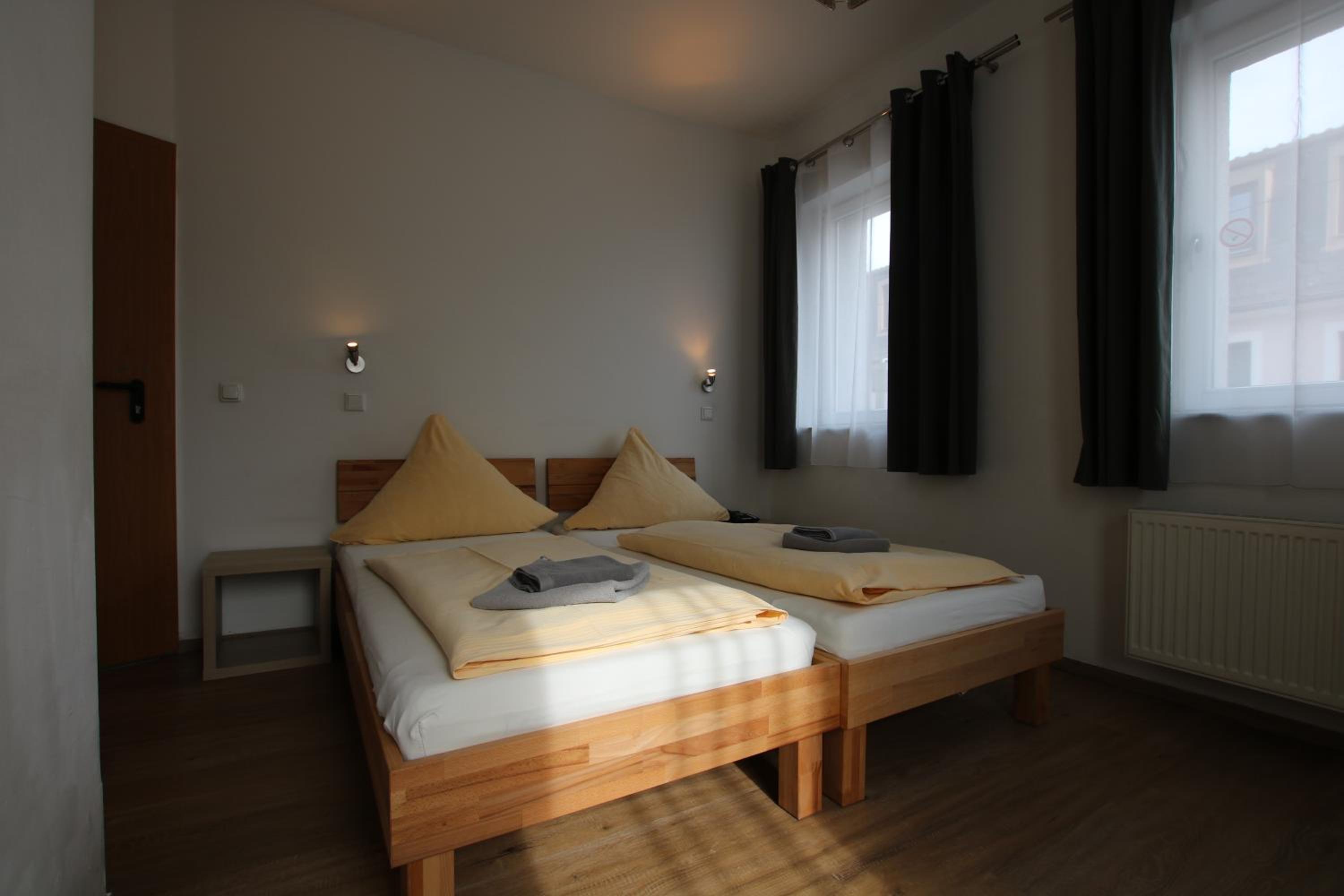 Double Room - Photo 6