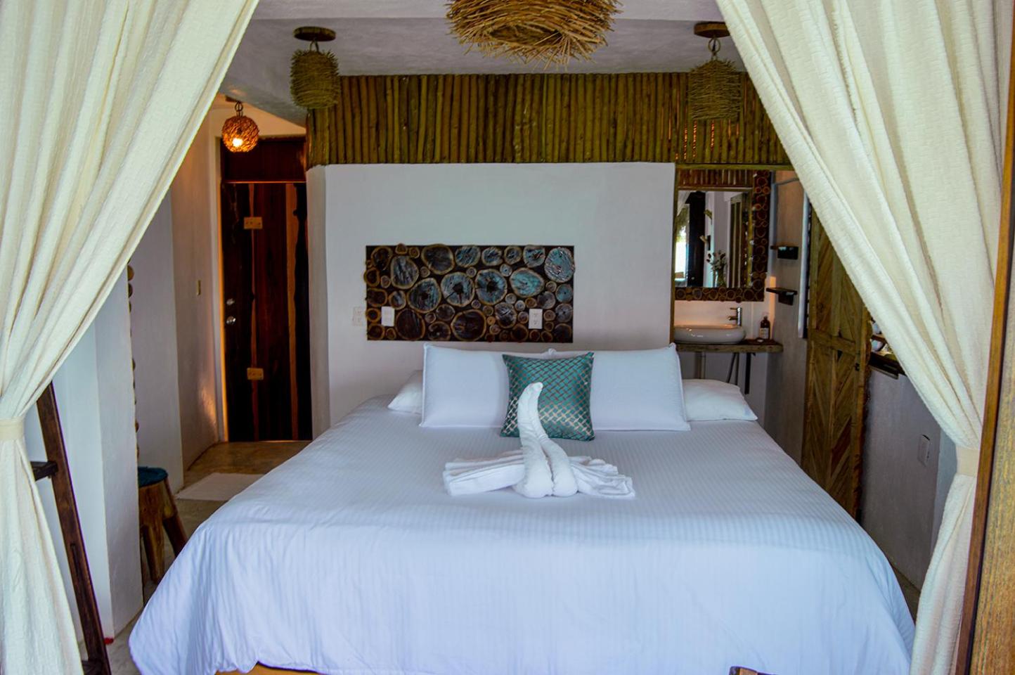 Quarto Duplo Deluxe com Varanda e Vista para o Mar