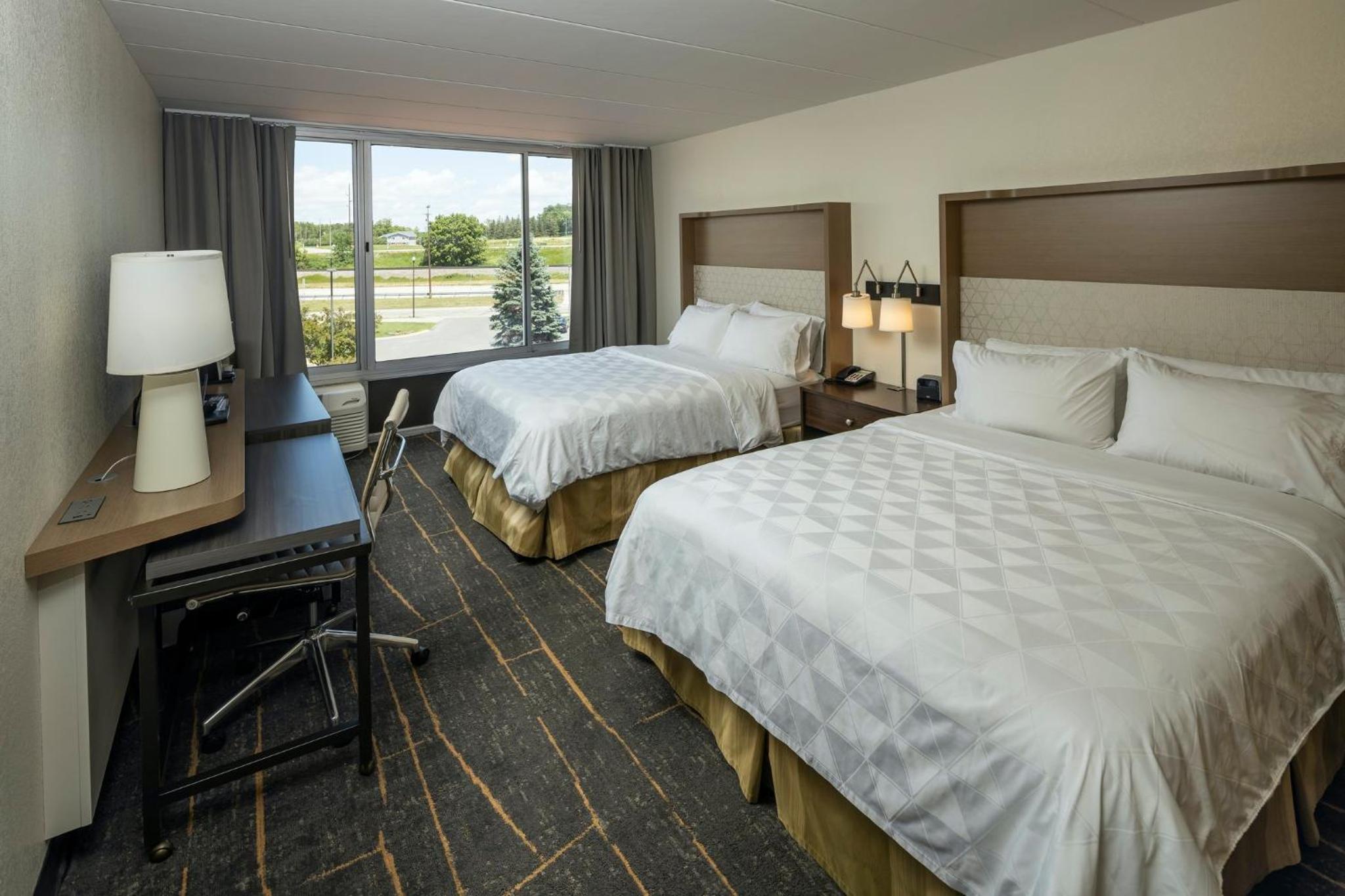 Standard Queen Room with Two Queen Beds - Photo 1