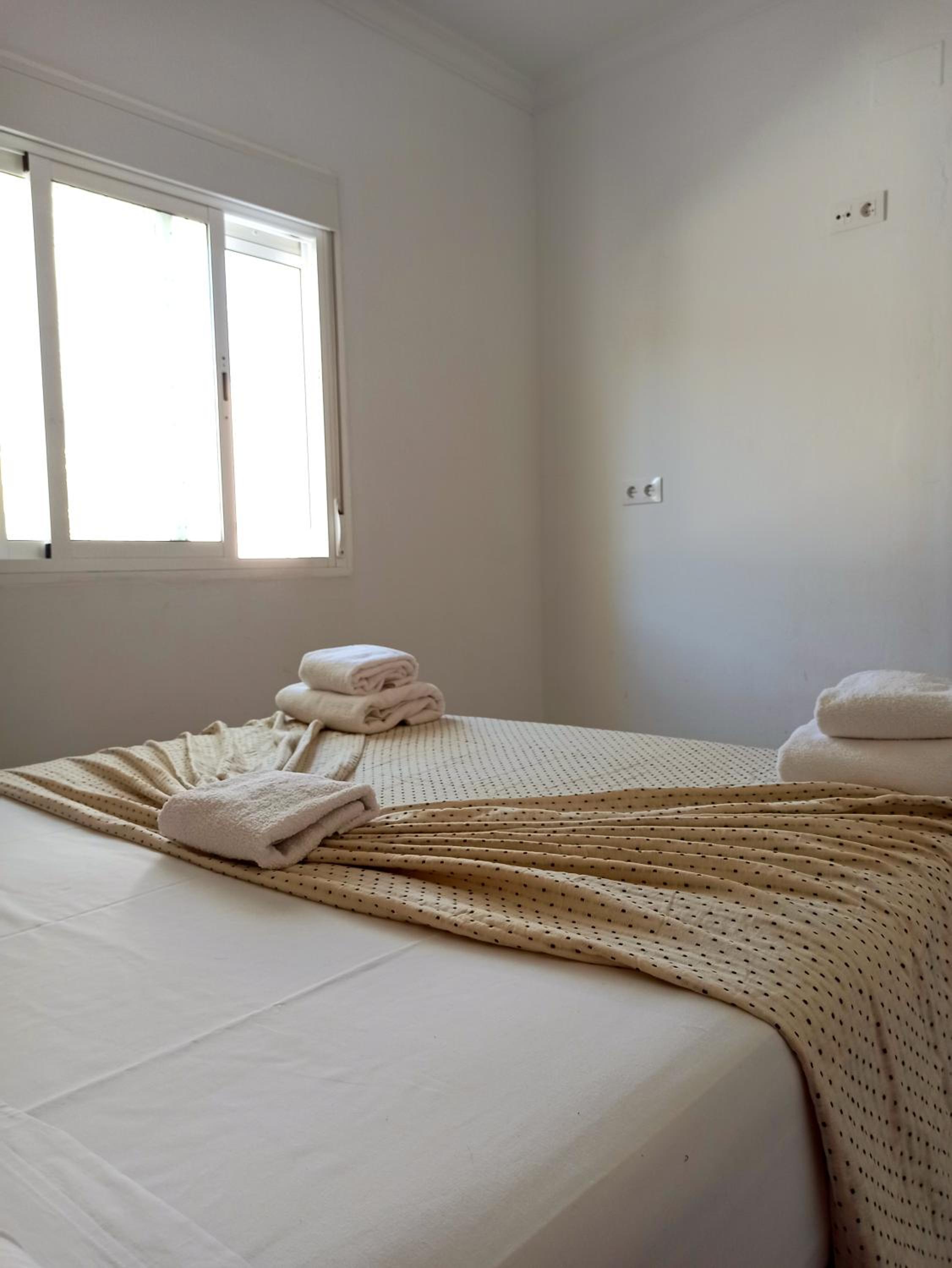 Double Room - Photo 2