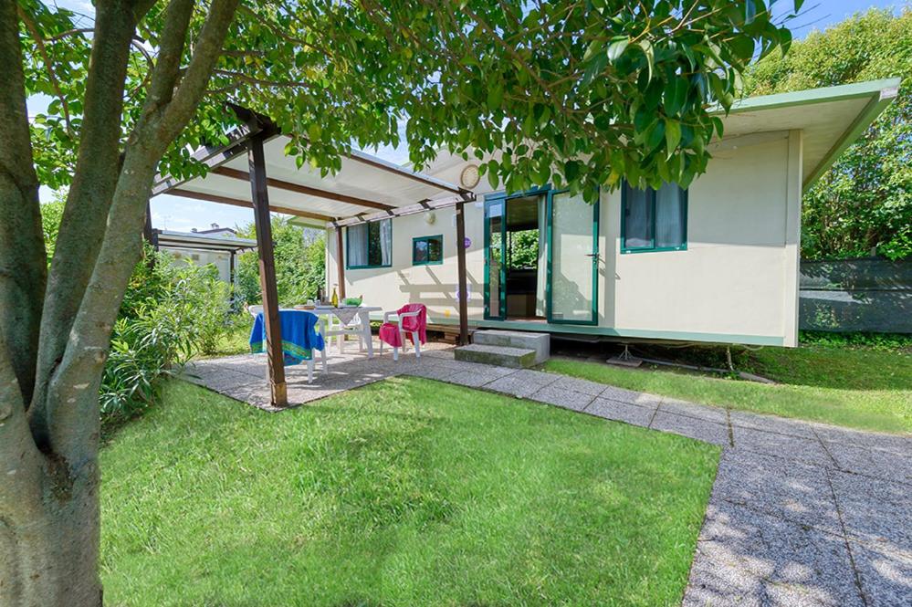 Two-Bedroom Bungalow photo 1