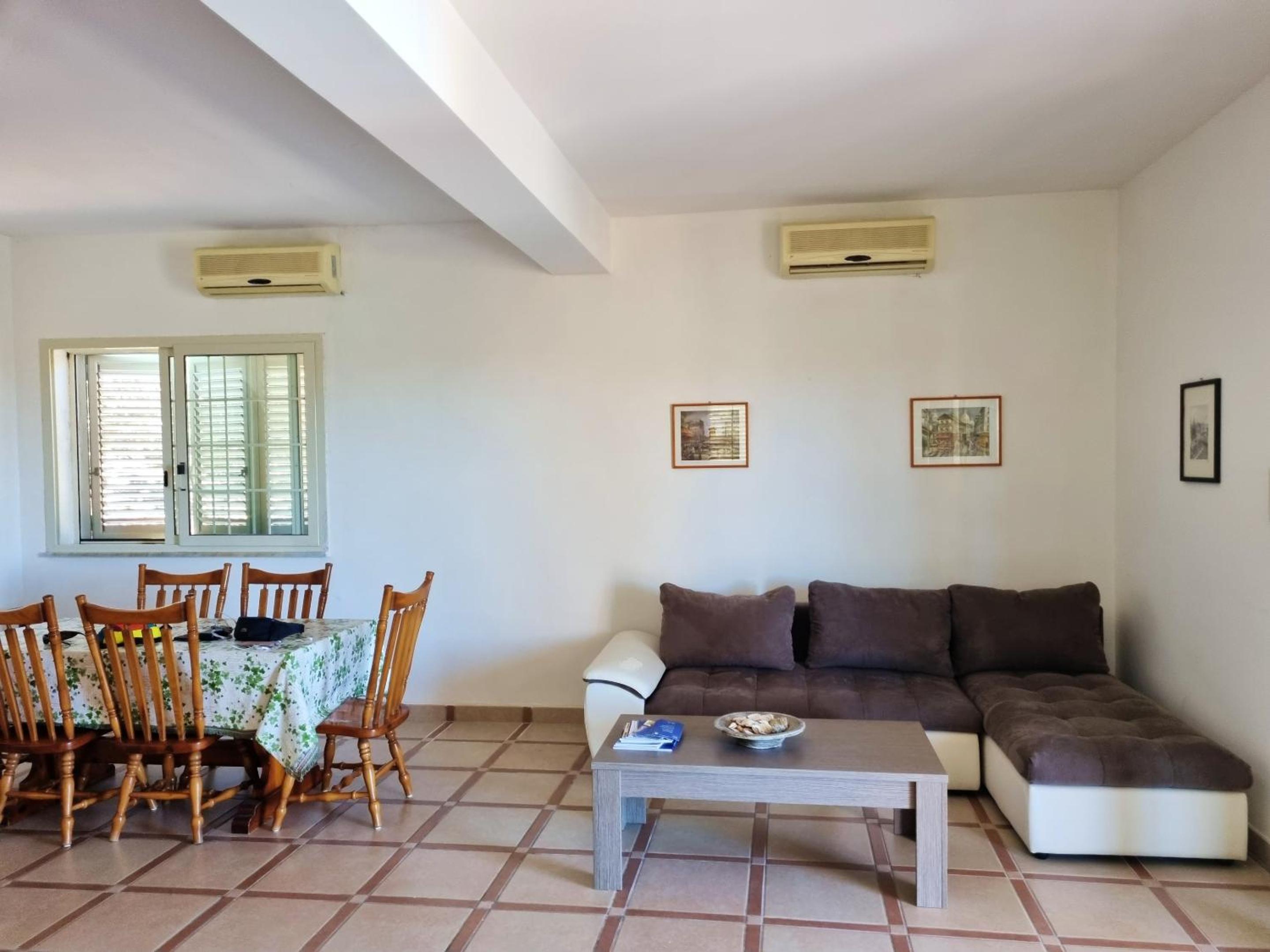 Three-Bedroom Villa photo 3