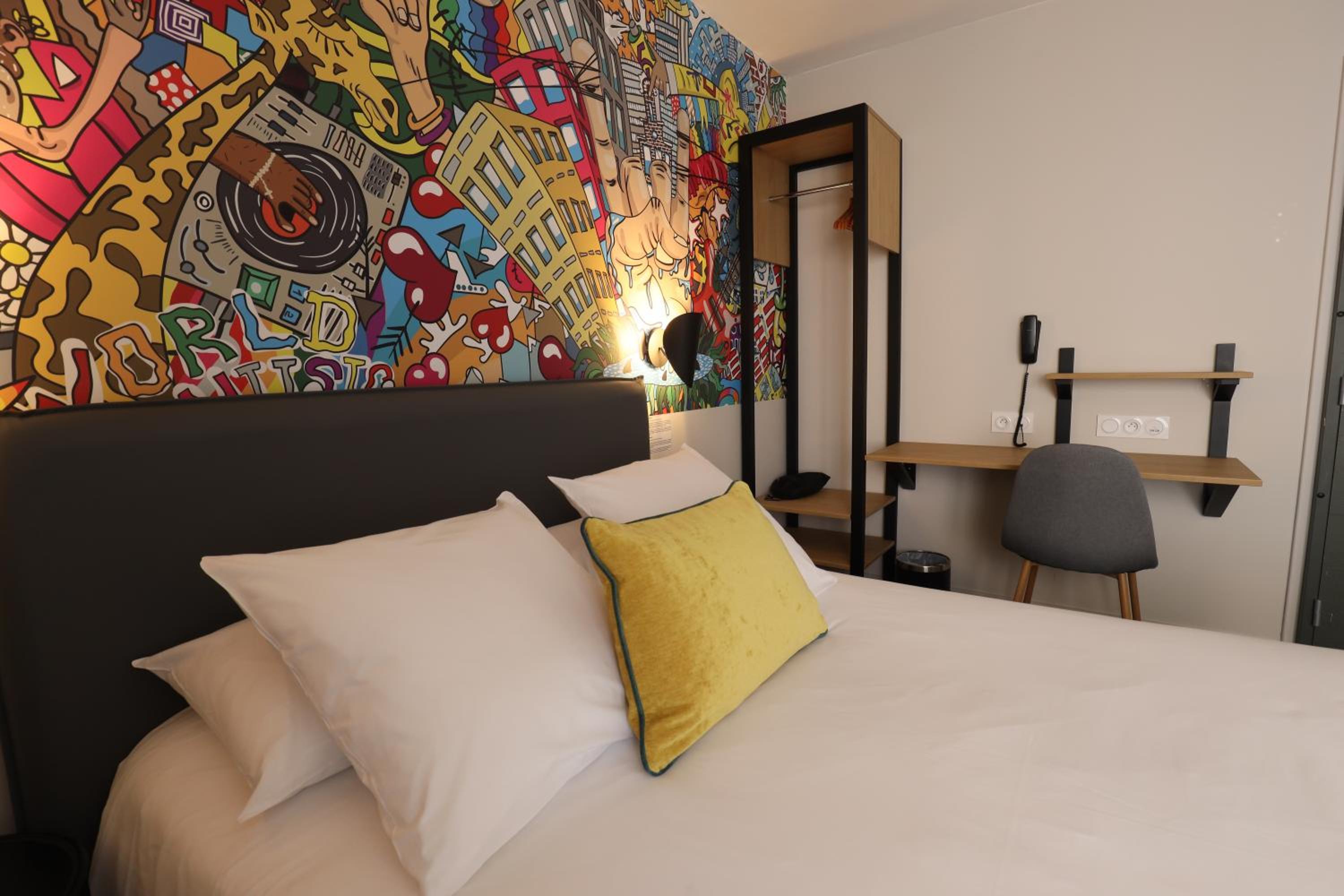 Standard Double Room - Photo 1