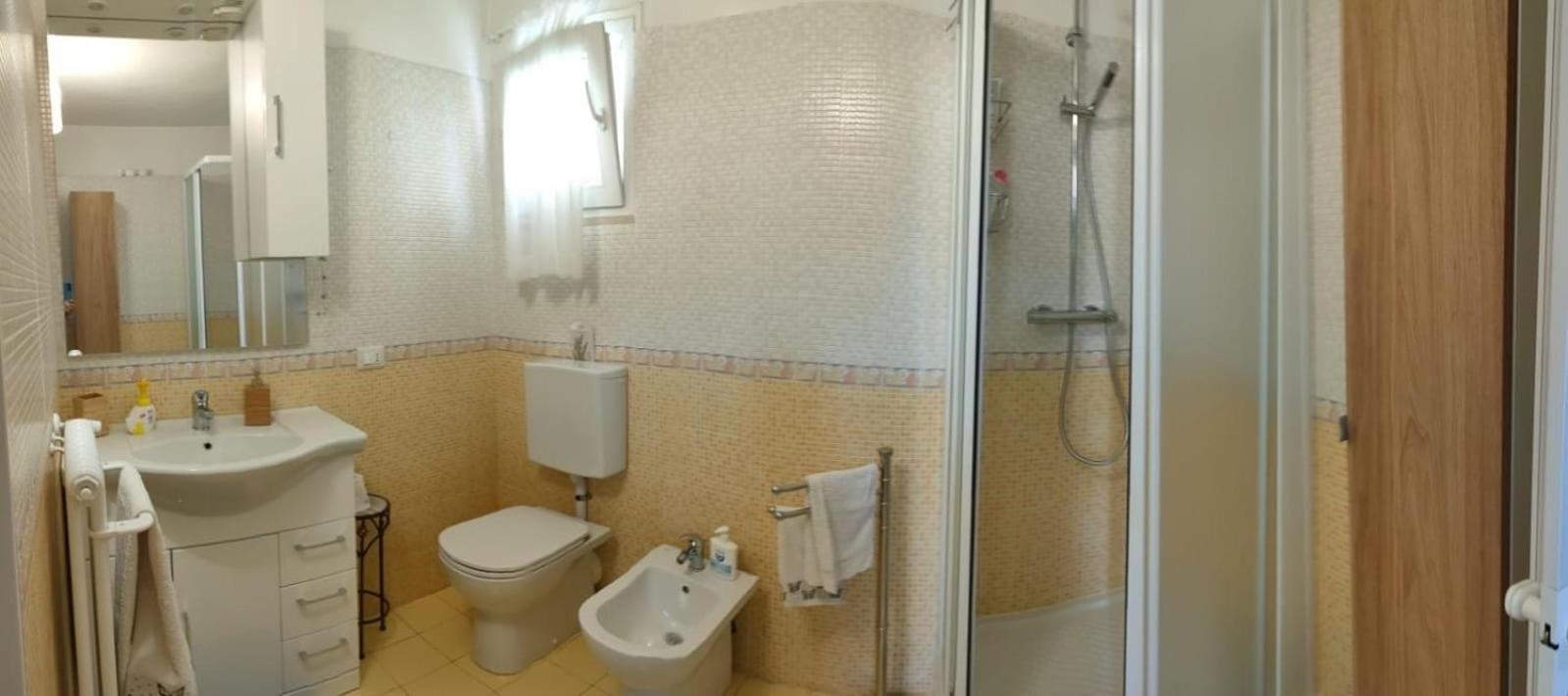 Large Double Room photo 3