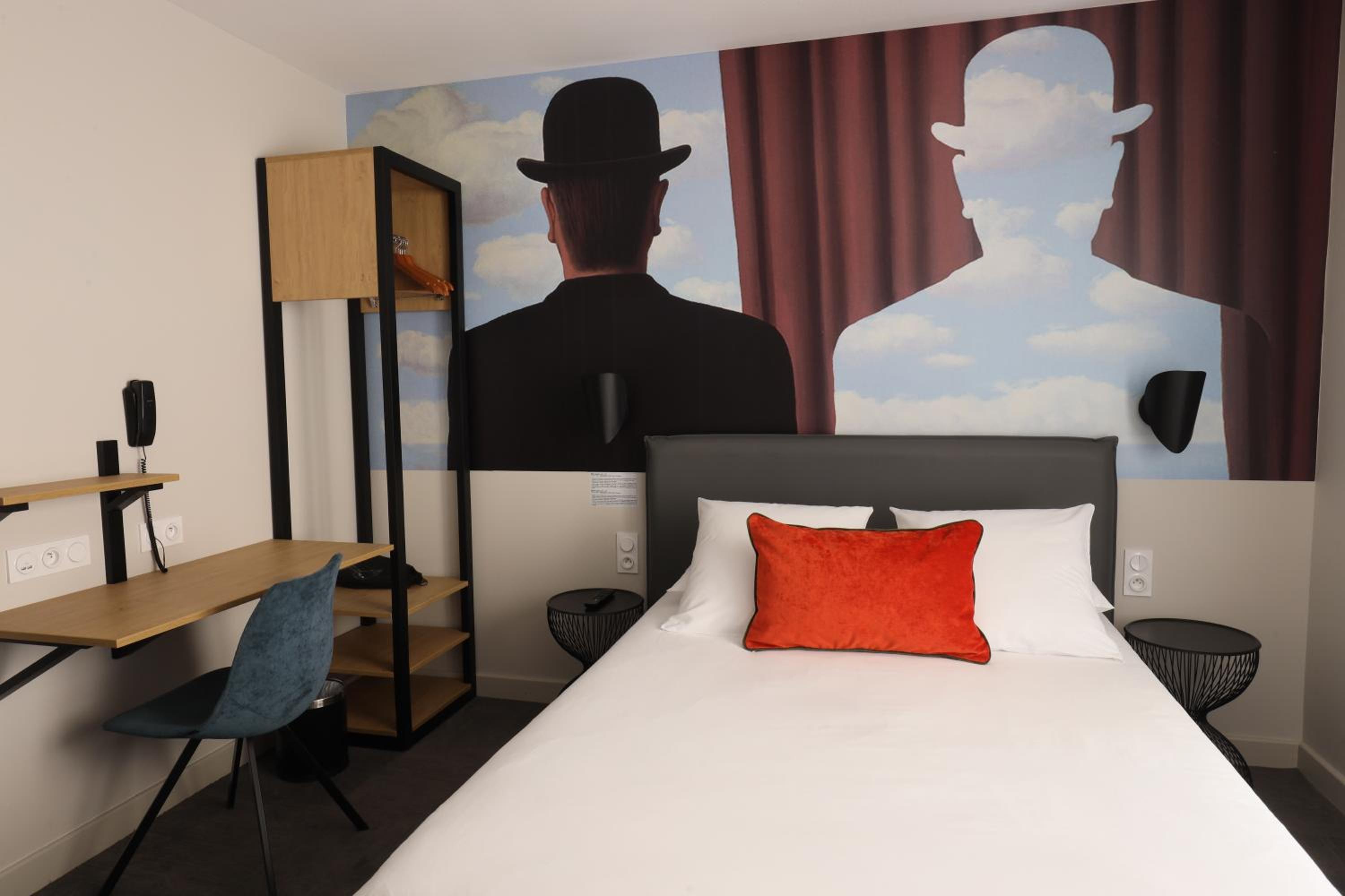 Standard Double Room - Photo 3