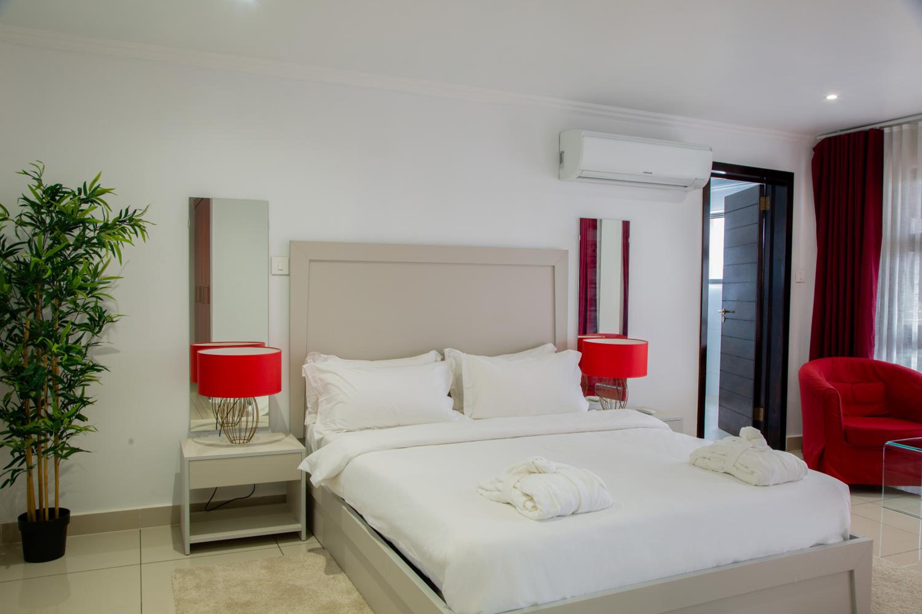 Deluxe Suite