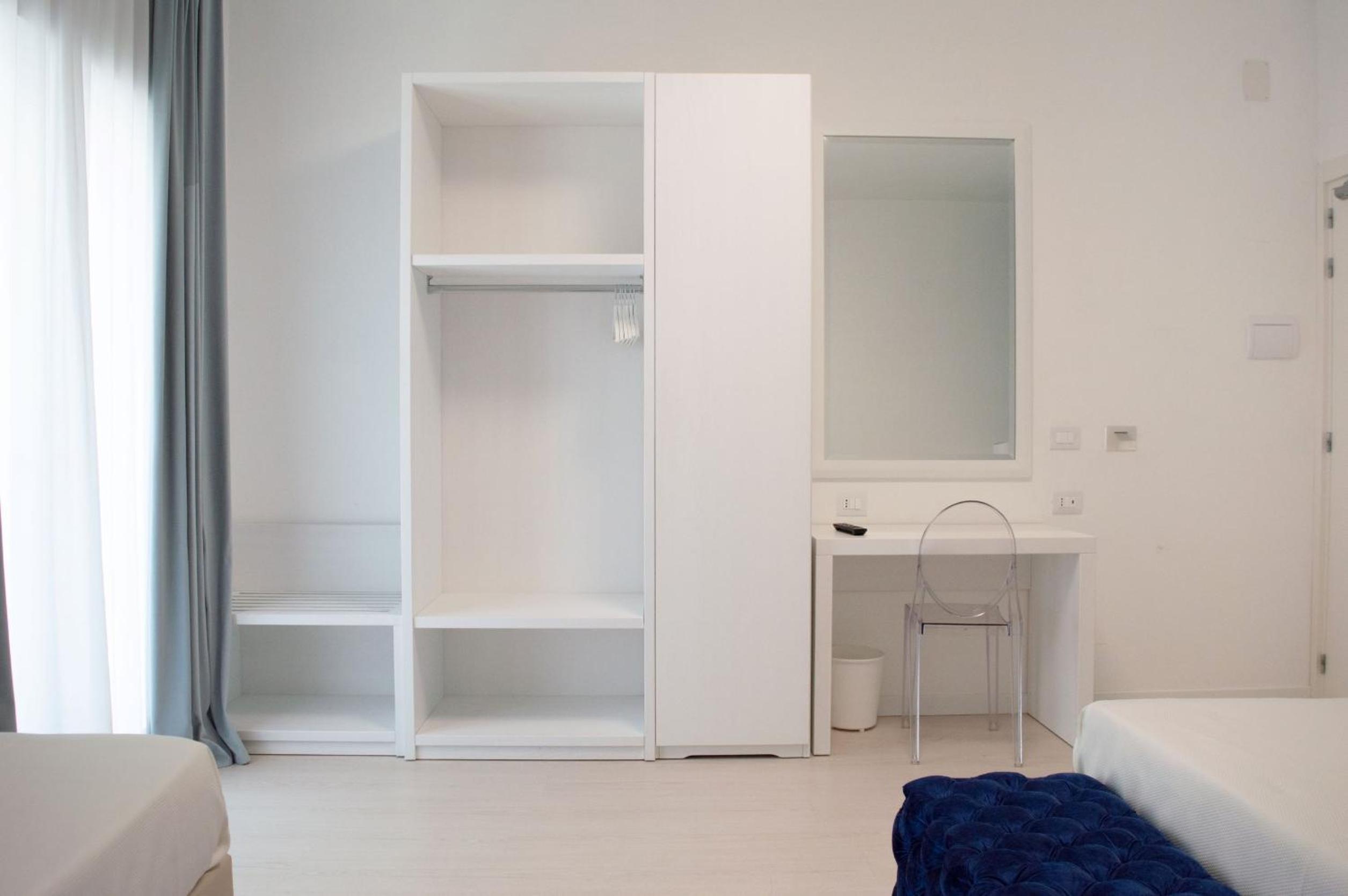 Elegance Triple Room Dependence  - Photo 8