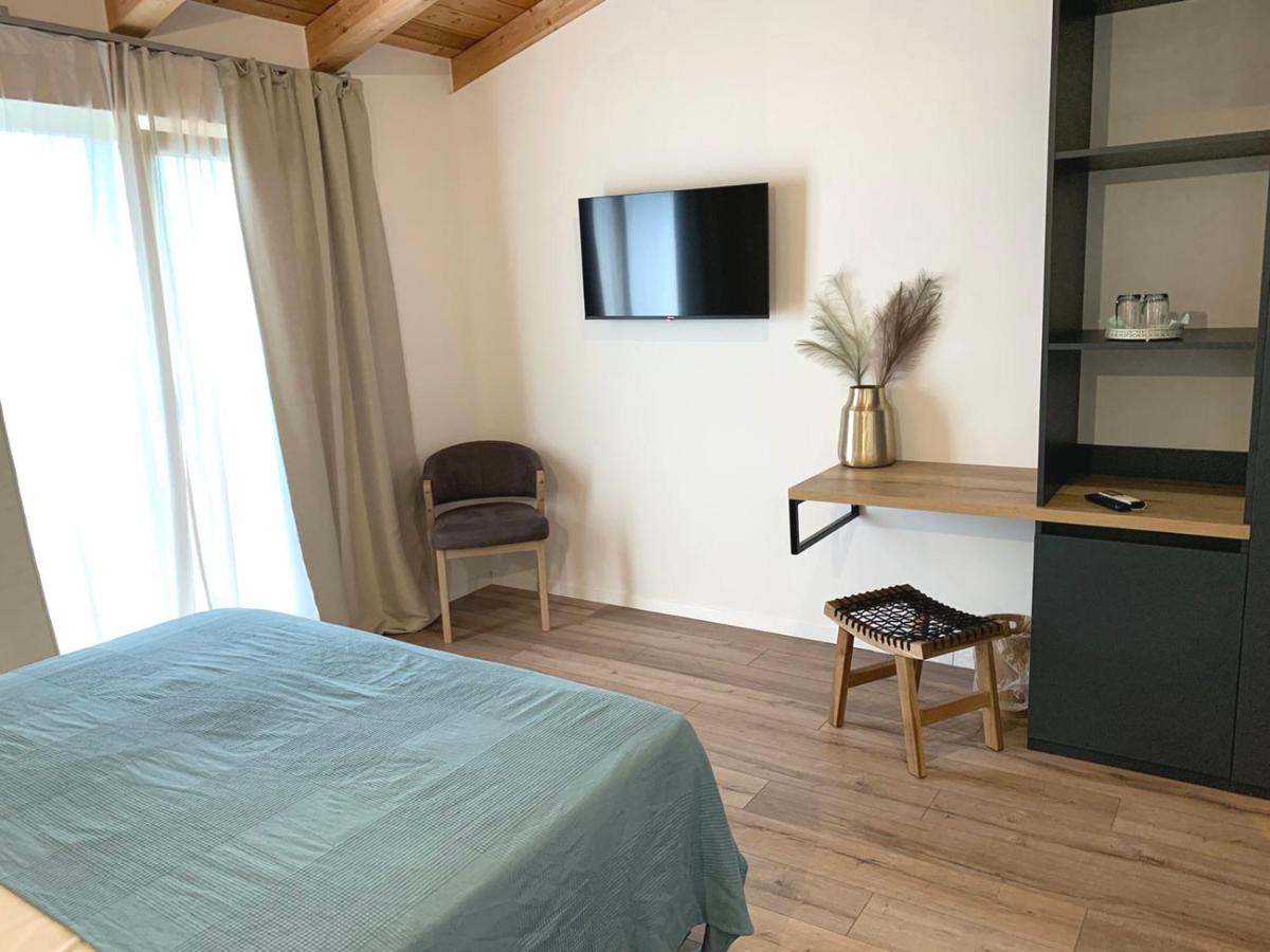 Double Room - Photo 2