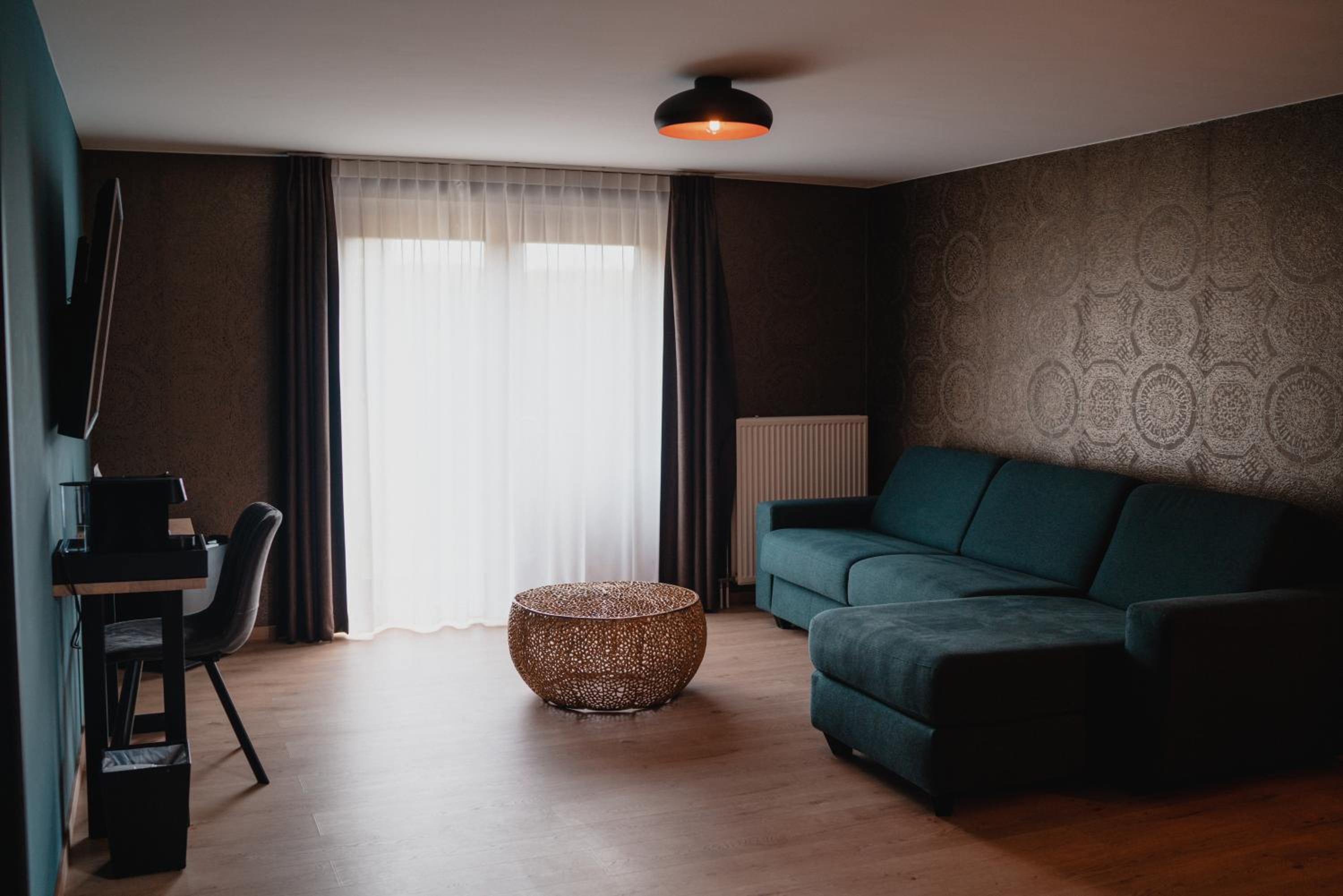 Suite with Whirlpool and Sauna