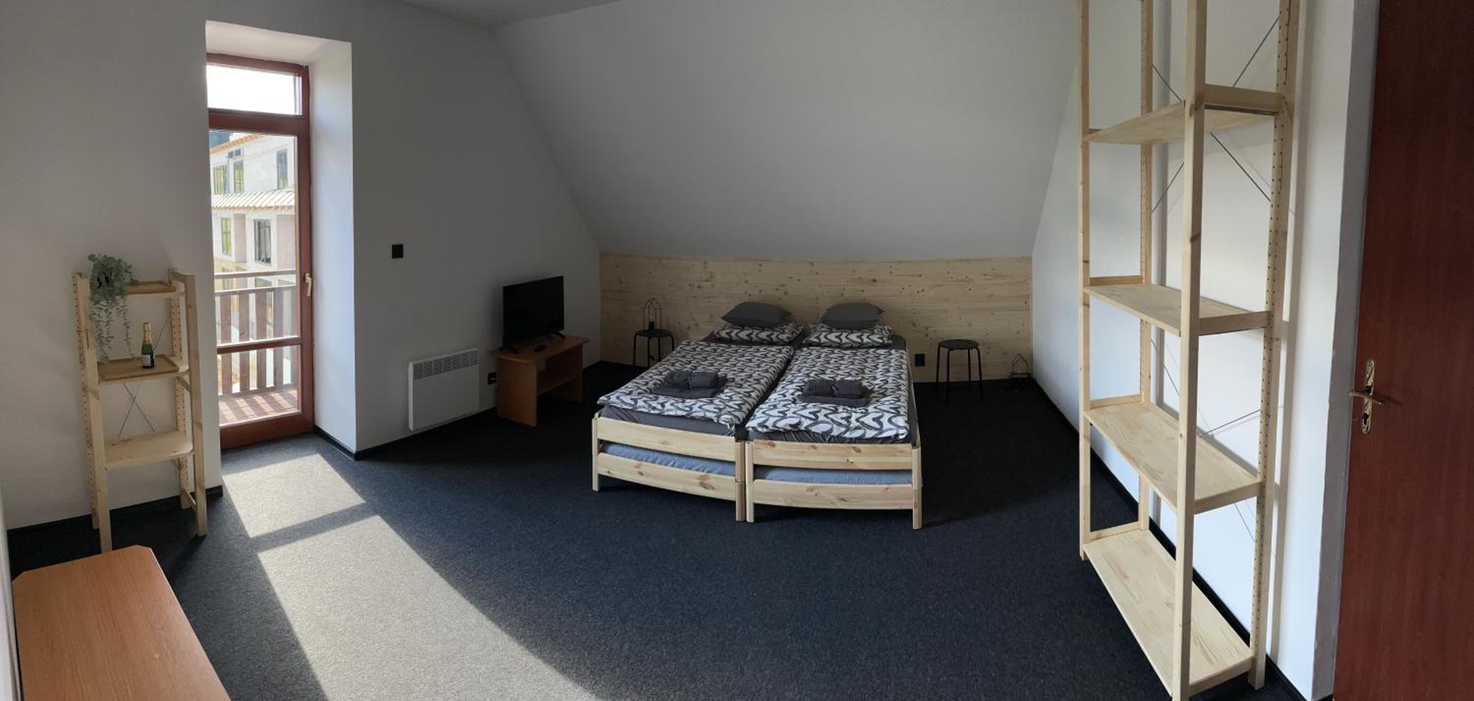 Double or Twin Room with Balcony photo 2