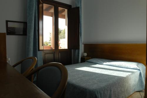 Double or Twin Room with Swimming Pool Access photo 1