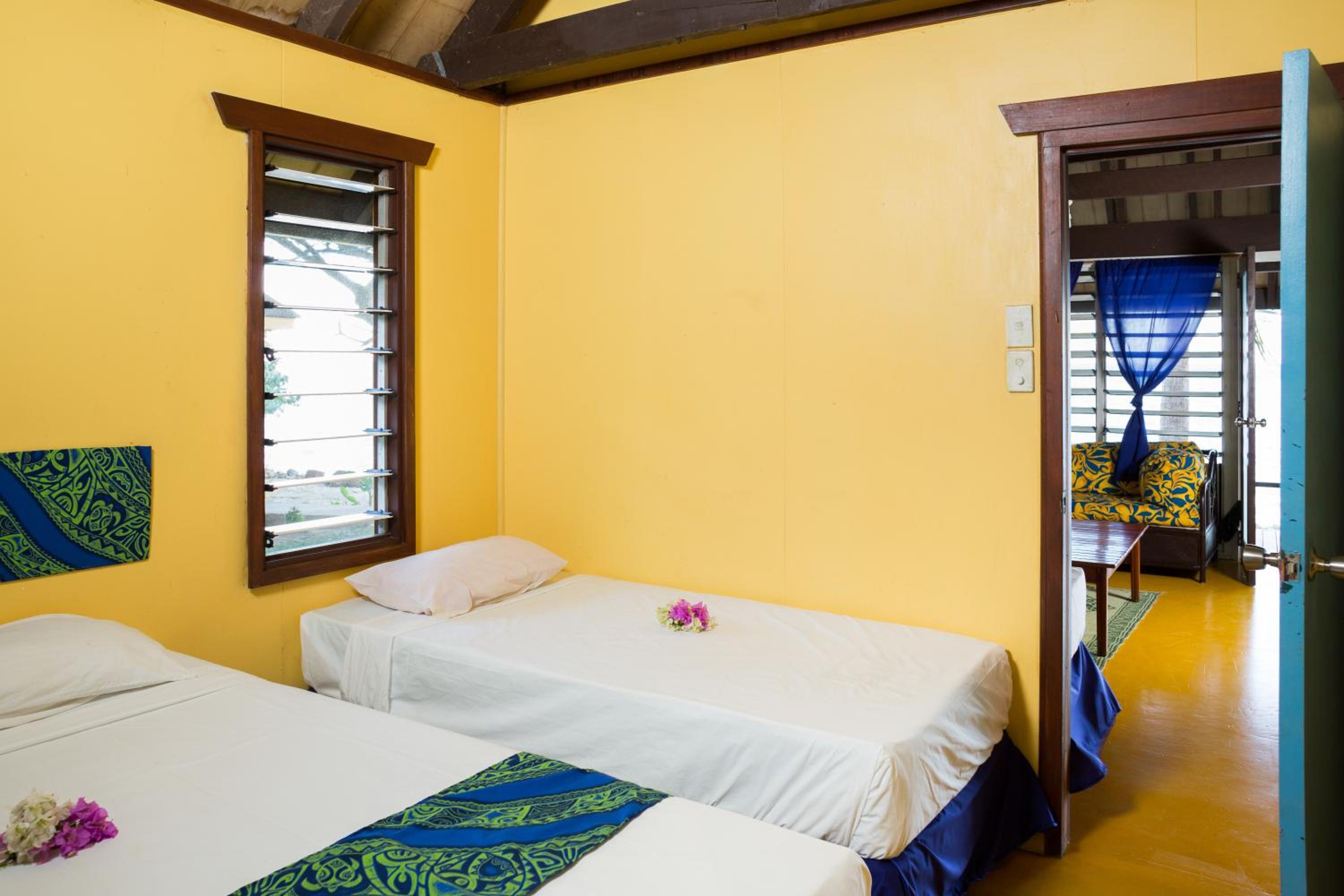 Two Bedroom Beachfront Bungalow photo 4