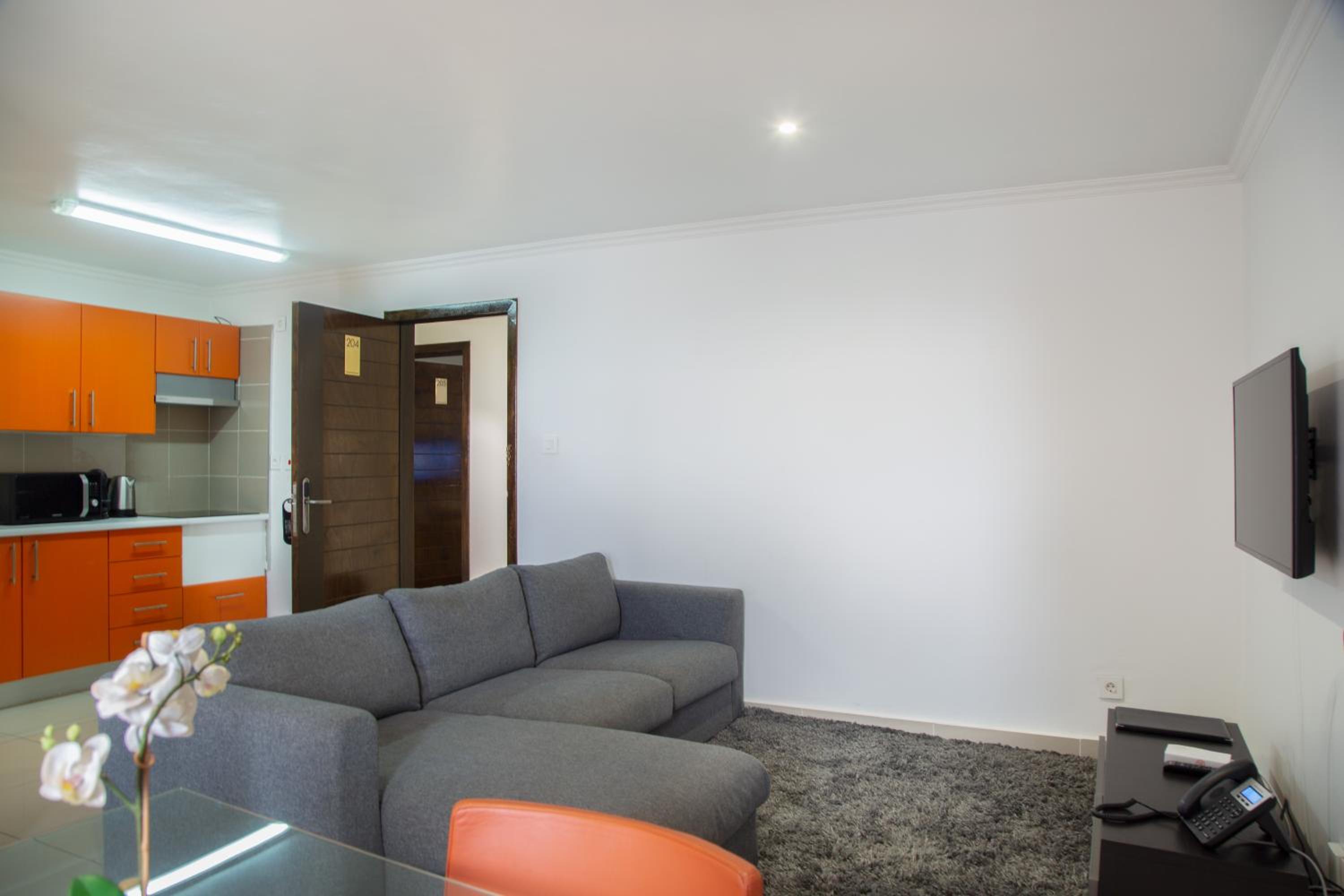 Deluxe King Suite