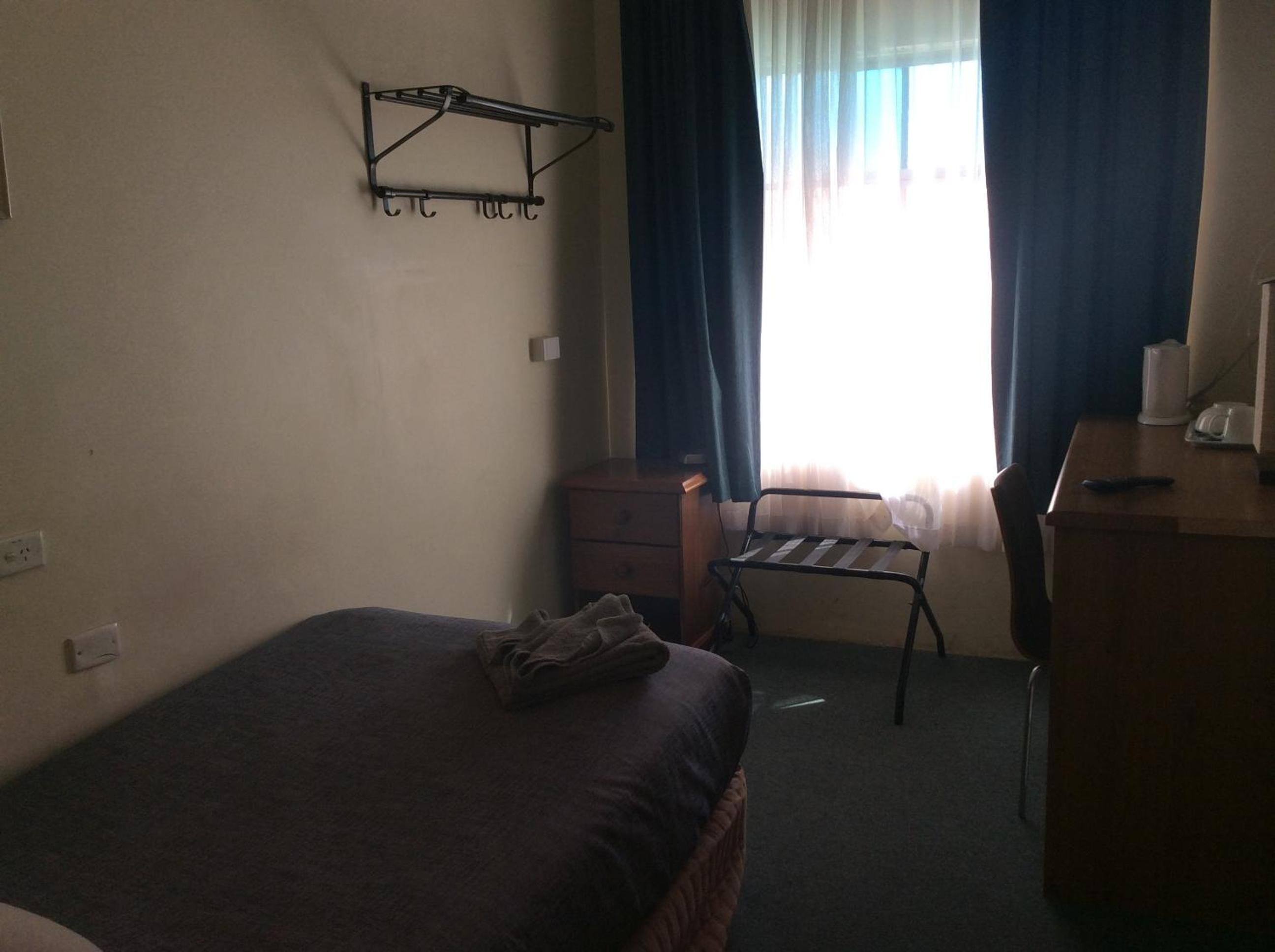 Single Room photo 3